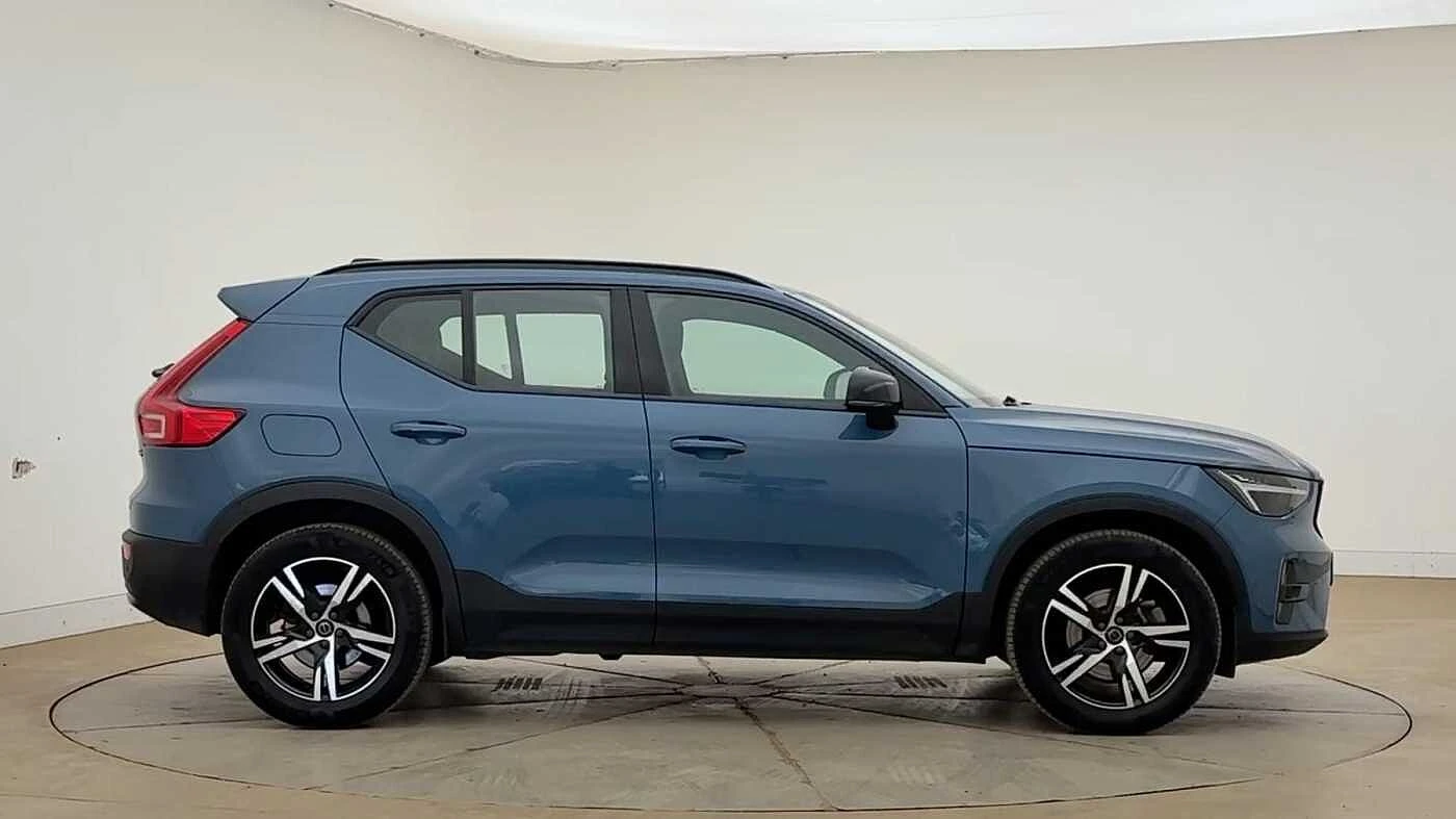 Volvo-XC40-image-1