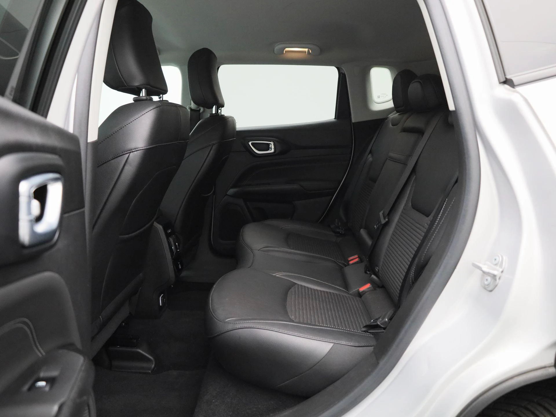 Jeep-Compass-image-11