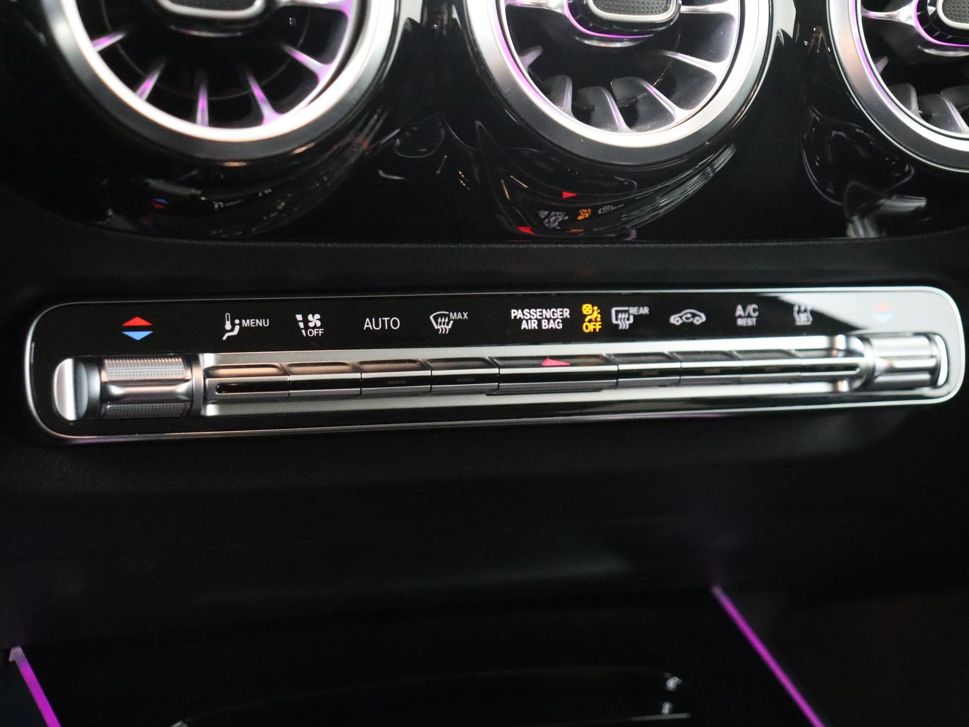 Mercedes-Benz-B-Klasse-image-19