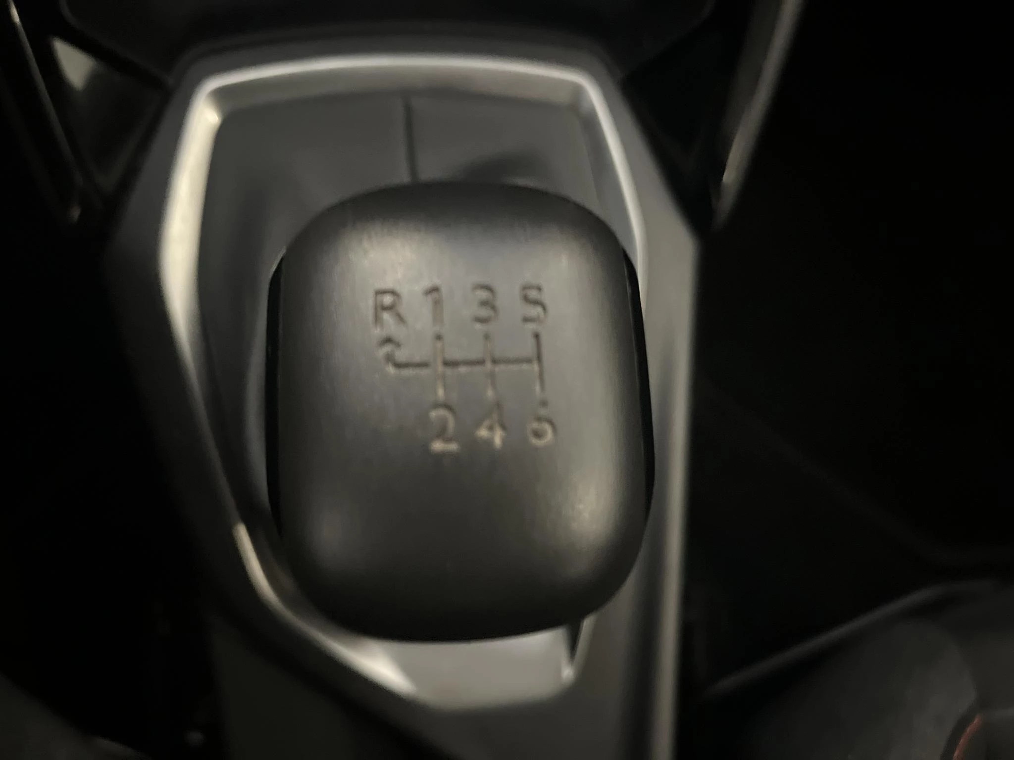 Peugeot-2008-image-14