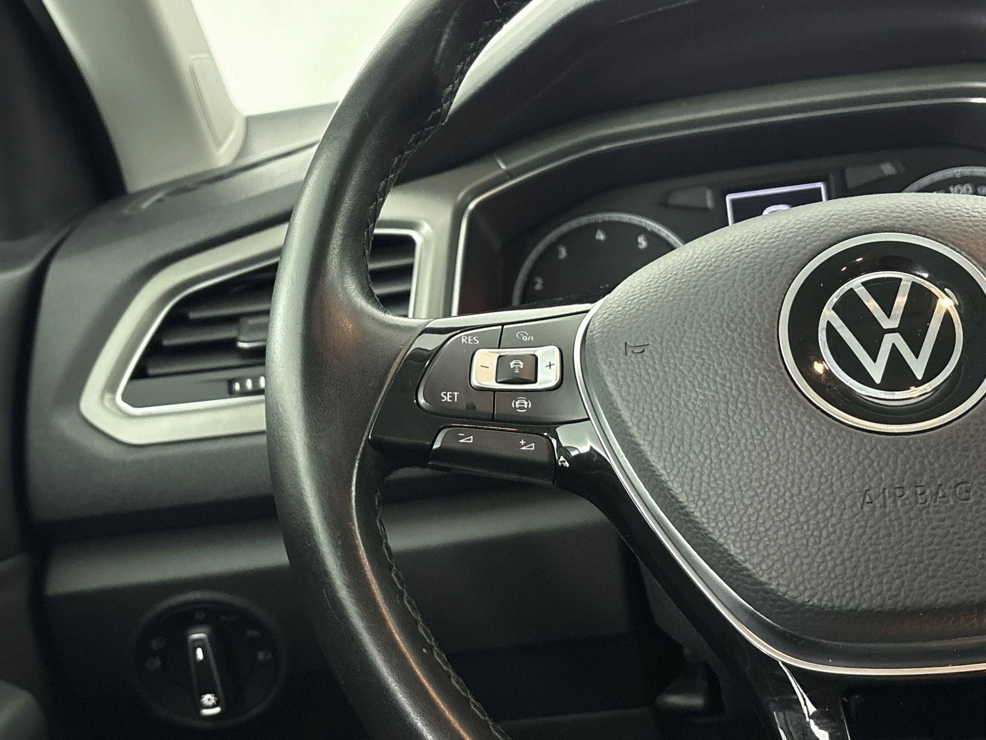 Volkswagen T-Roc 1.0 TSI Style Business