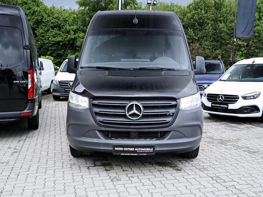 Mercedes-Benz-Sprinter 317-image-3