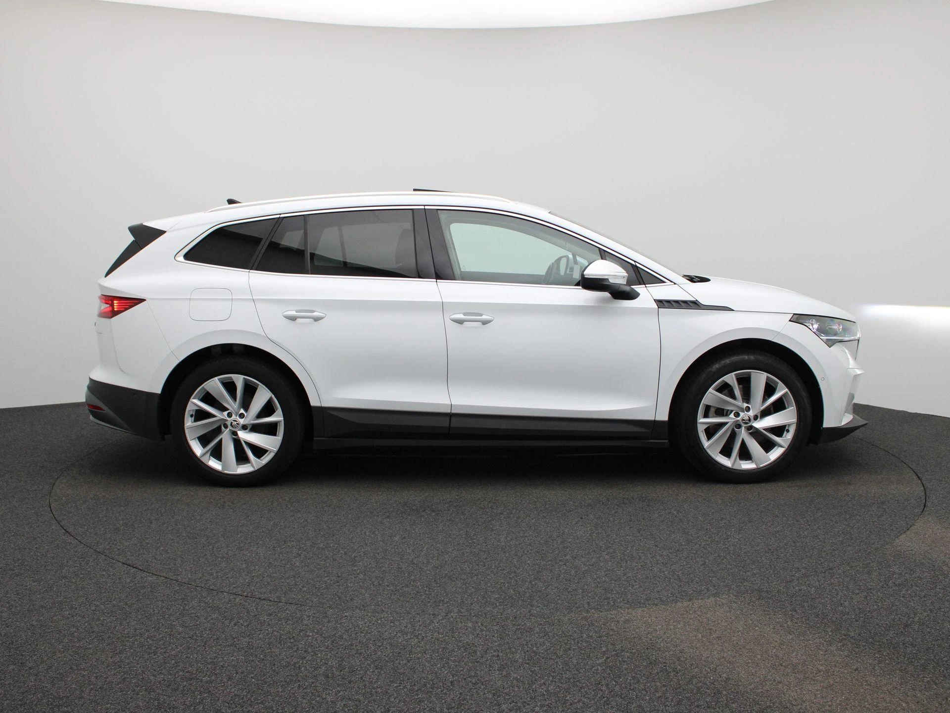 Škoda-Enyaq iV-image-5
