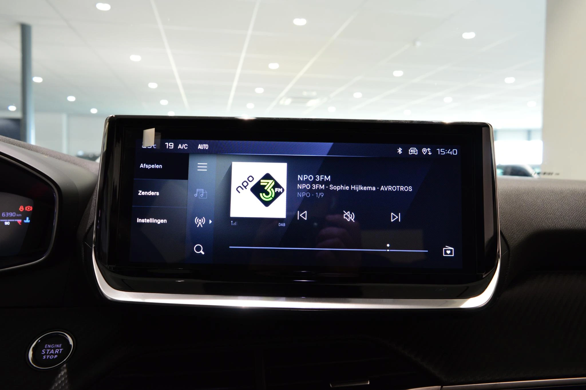 Peugeot-2008-image-16