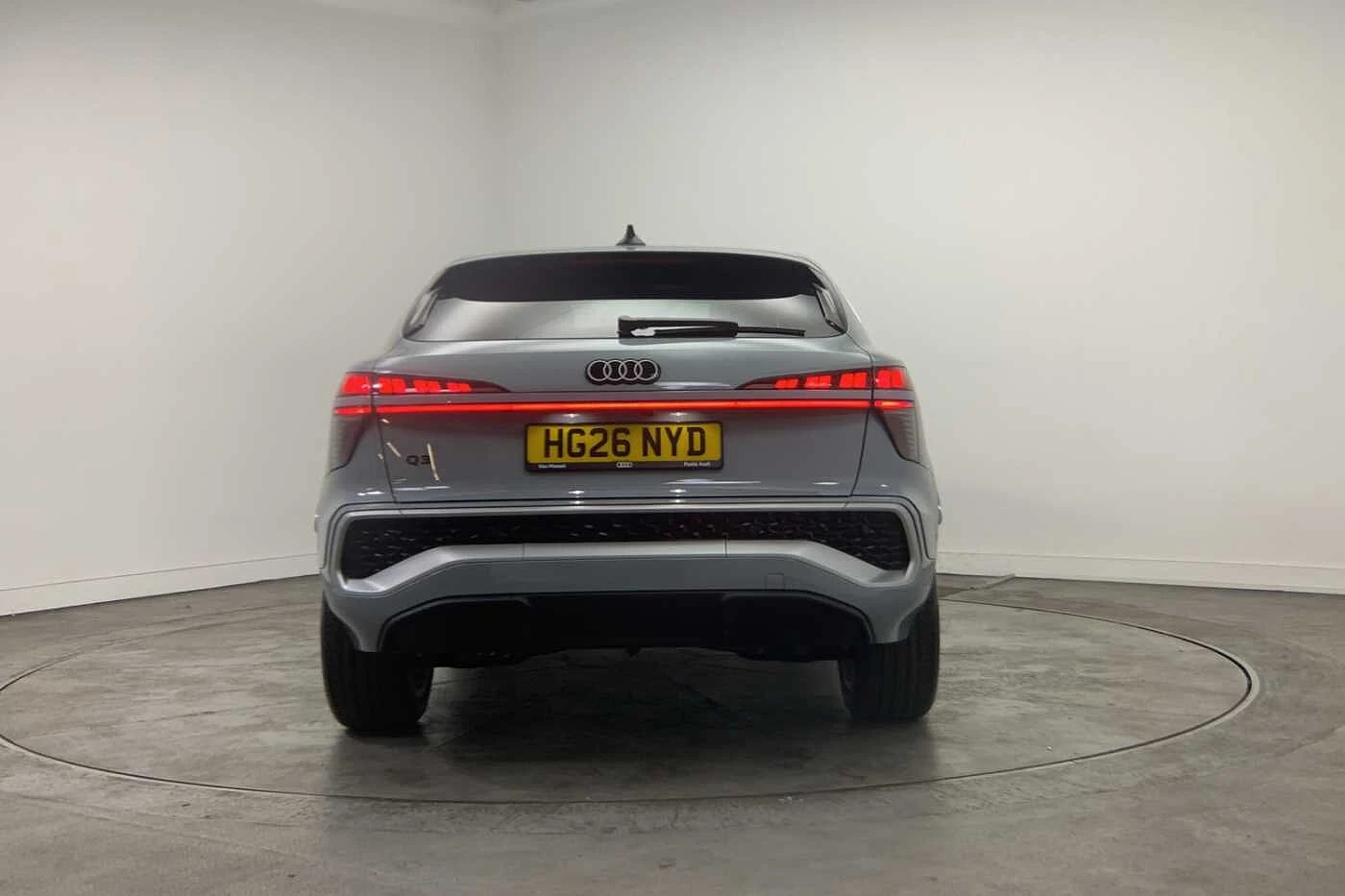 Audi-Q3-image-10