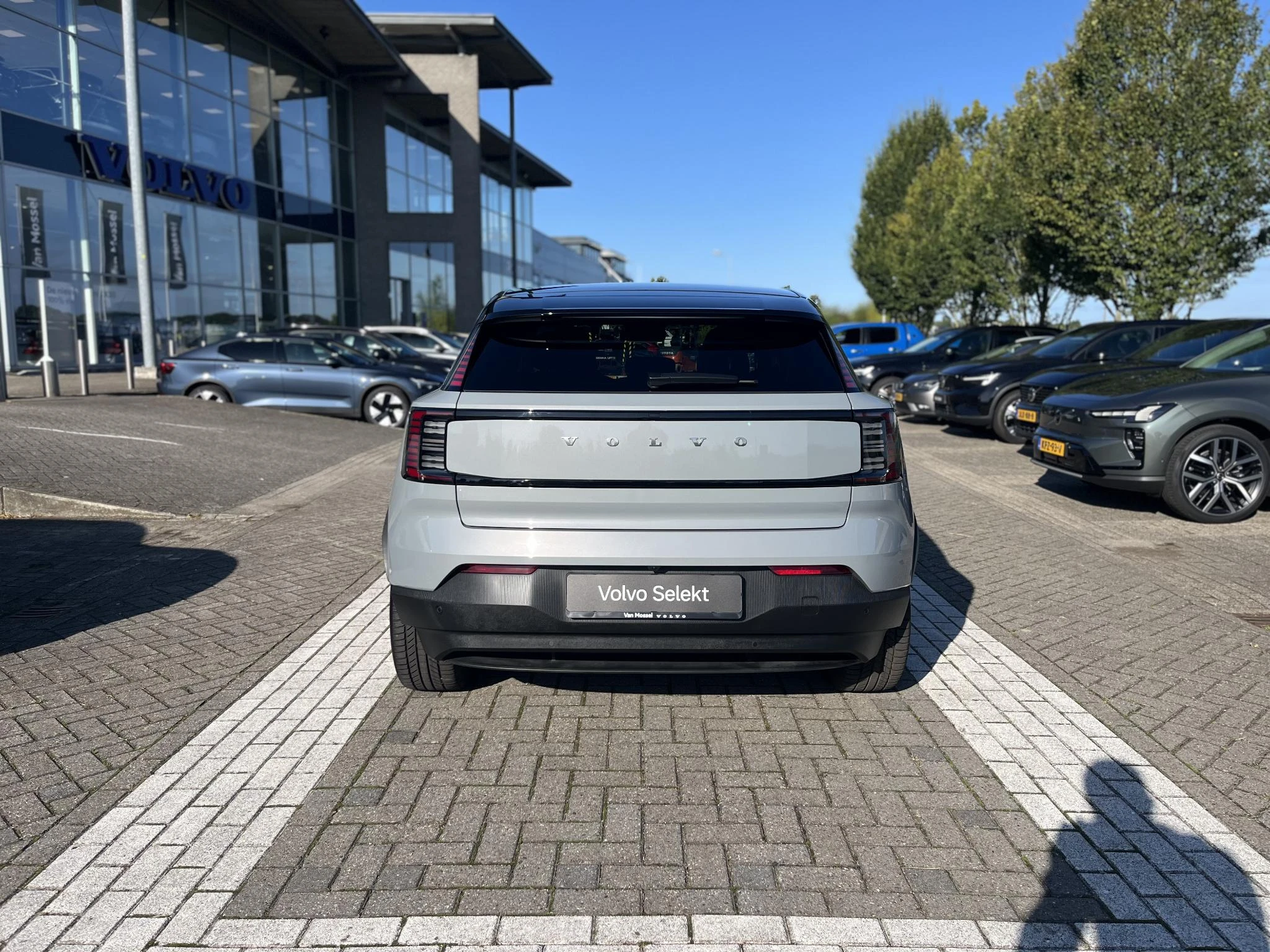 Volvo-EX30-image-14