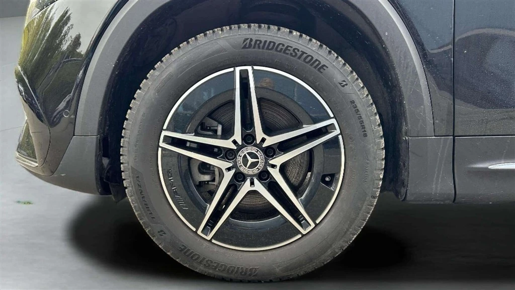 Mercedes-Benz-EQB-image-8