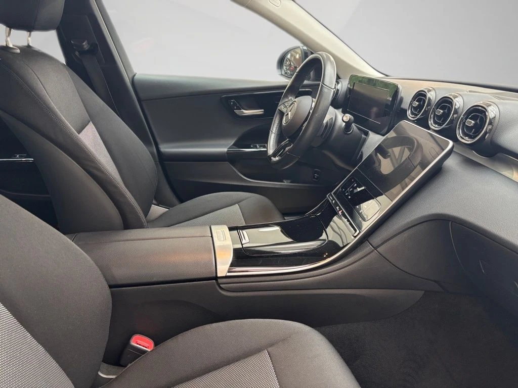 Mercedes-Benz-C-Klasse 220 d-image-14