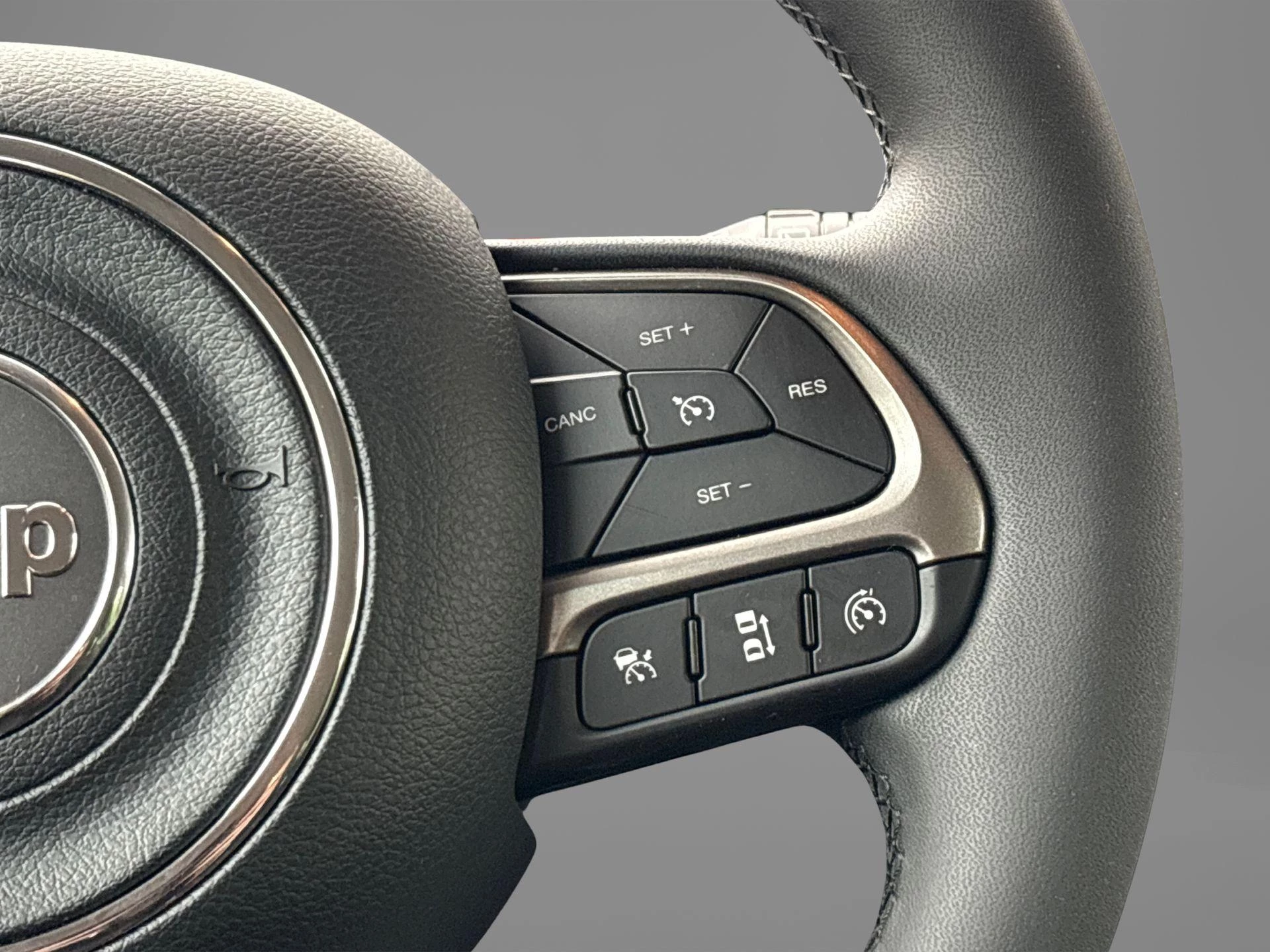 Jeep-Renegade-image-11