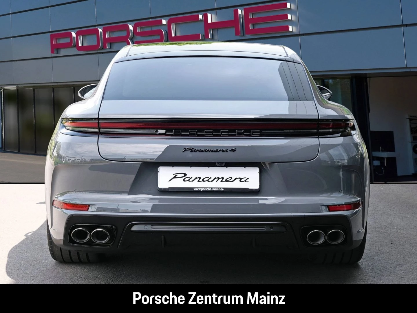 Porsche-Panamera-image-7