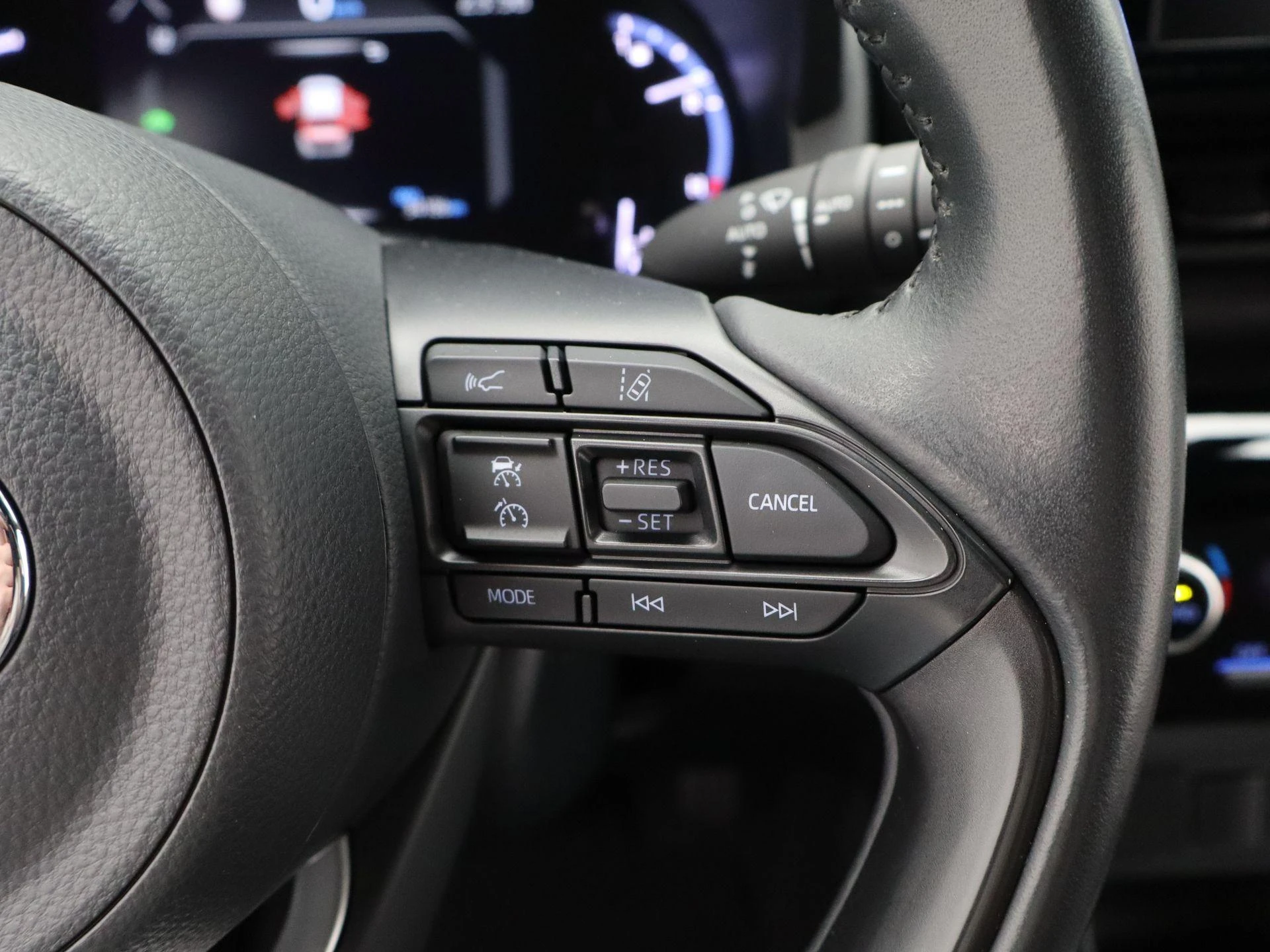 Toyota-Yaris Cross-image-19