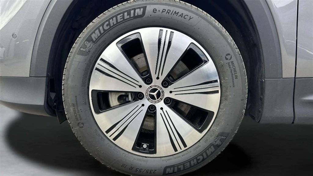 Mercedes-Benz-EQB-image-8