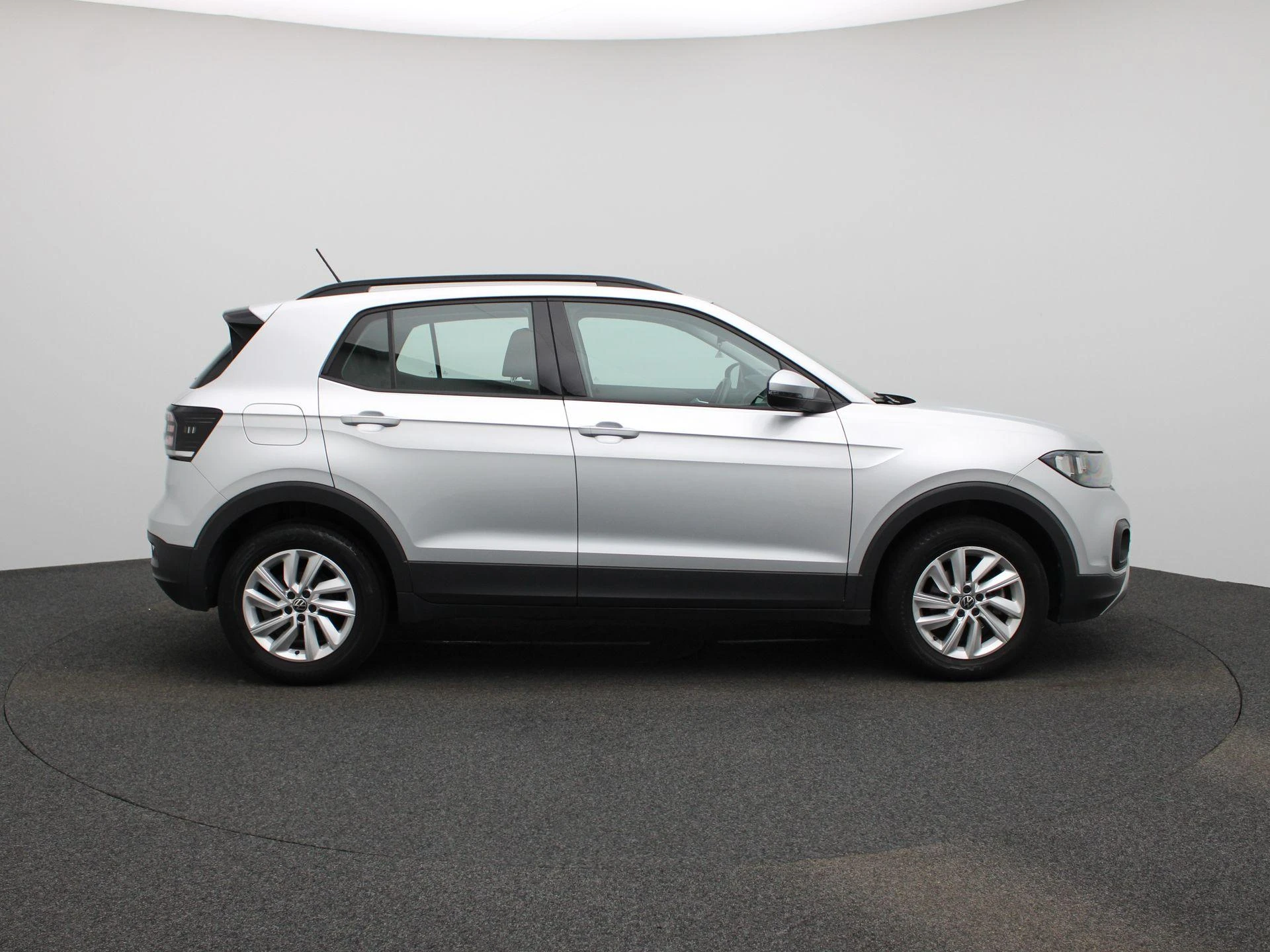 Volkswagen-T-Cross-image-5
