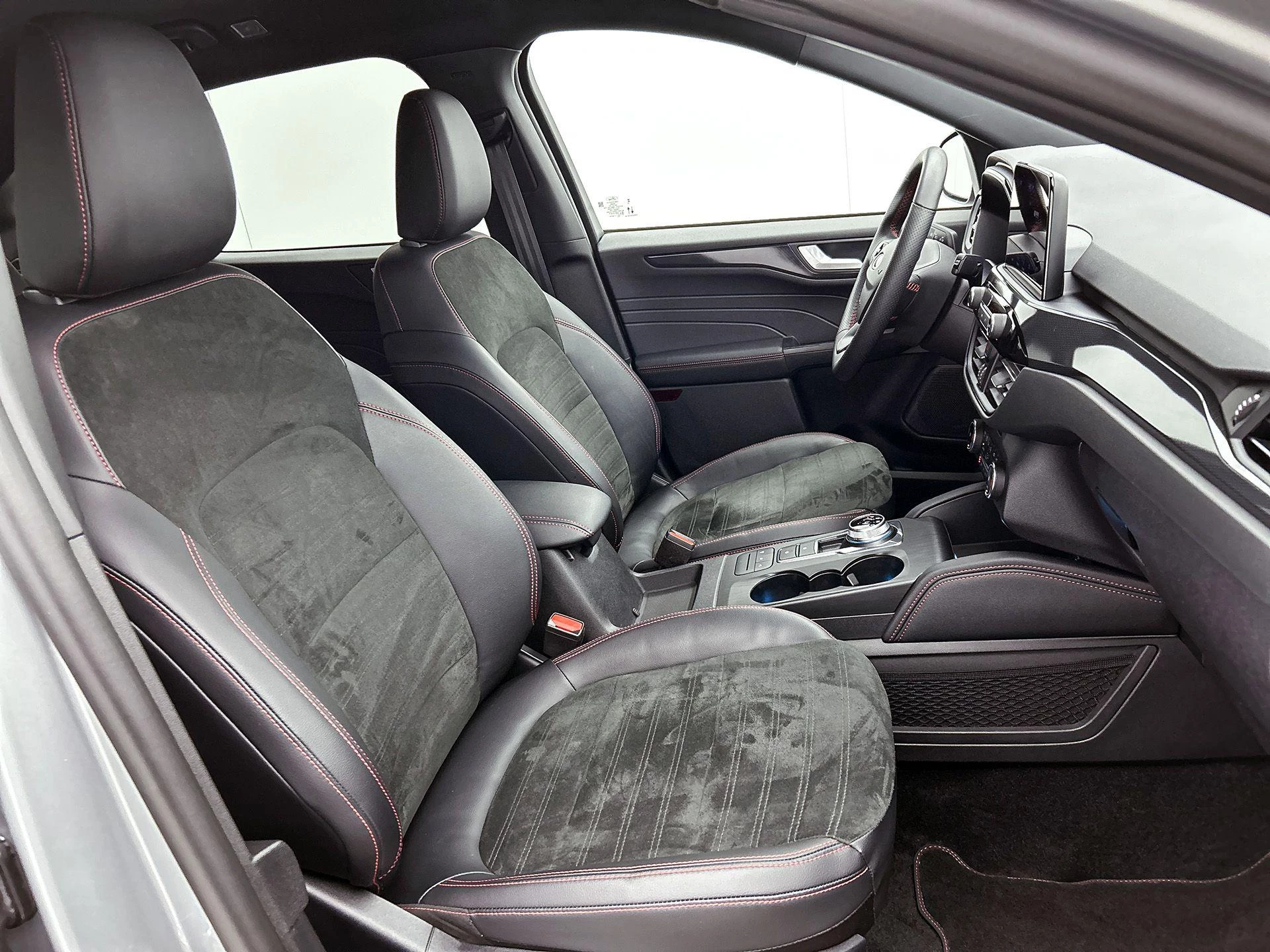 Ford-Kuga-image-42