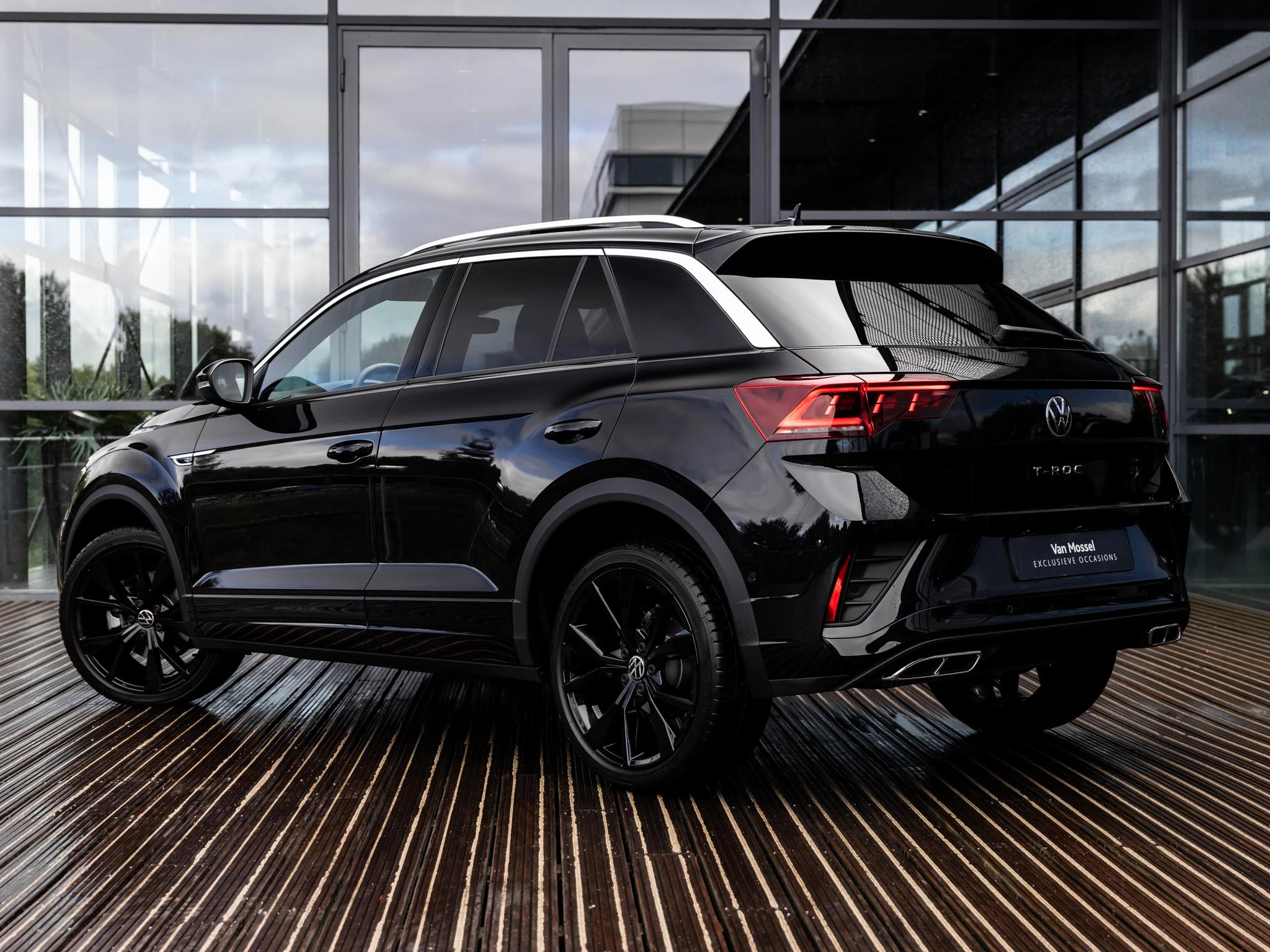 Volkswagen-T-Roc-image-5