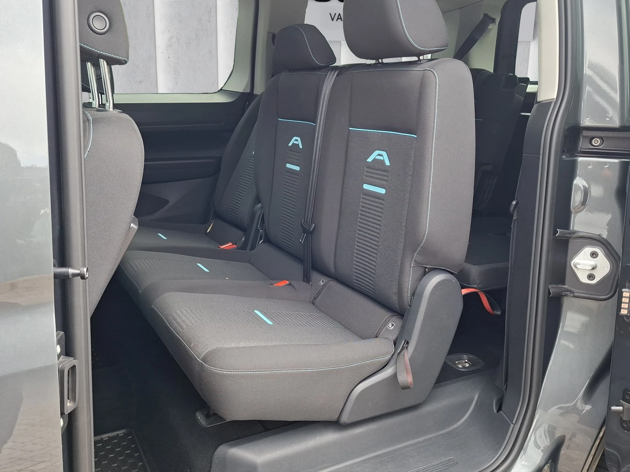 Ford-Tourneo Connect-image-10