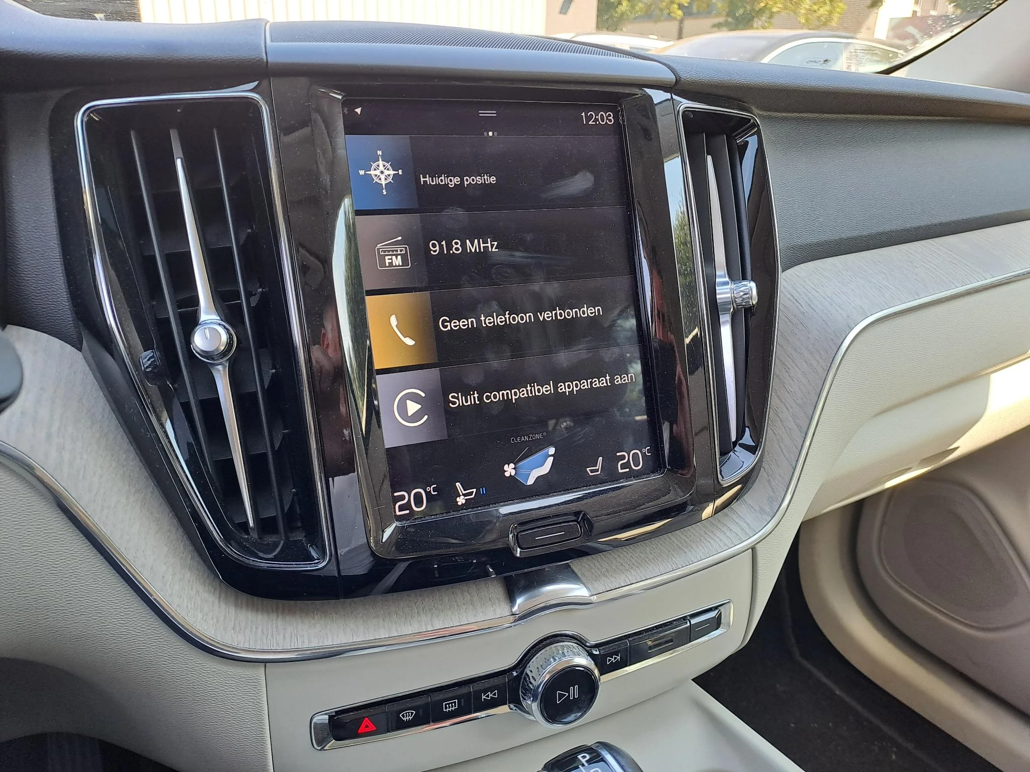 Volvo-XC60-image-14
