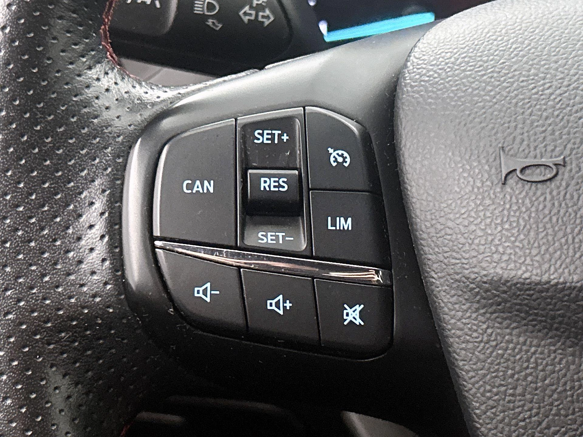 Ford Focus Wagon 1.0 EcoBoost ST Line Business