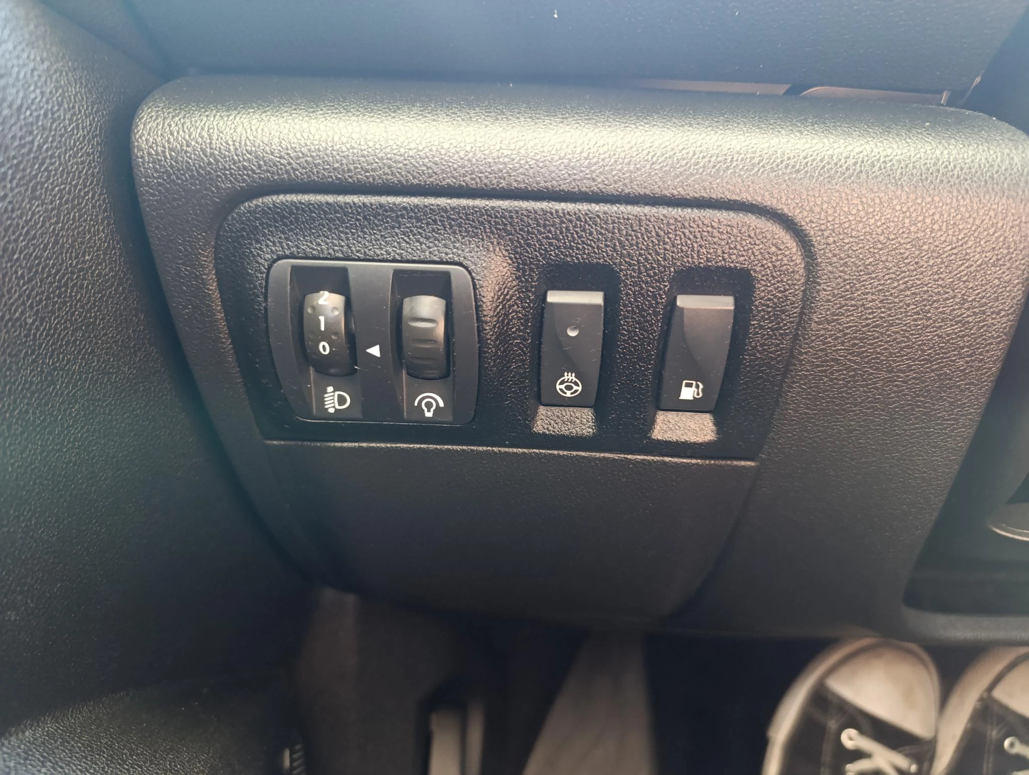 Renault-Megane E-Tech-image-23