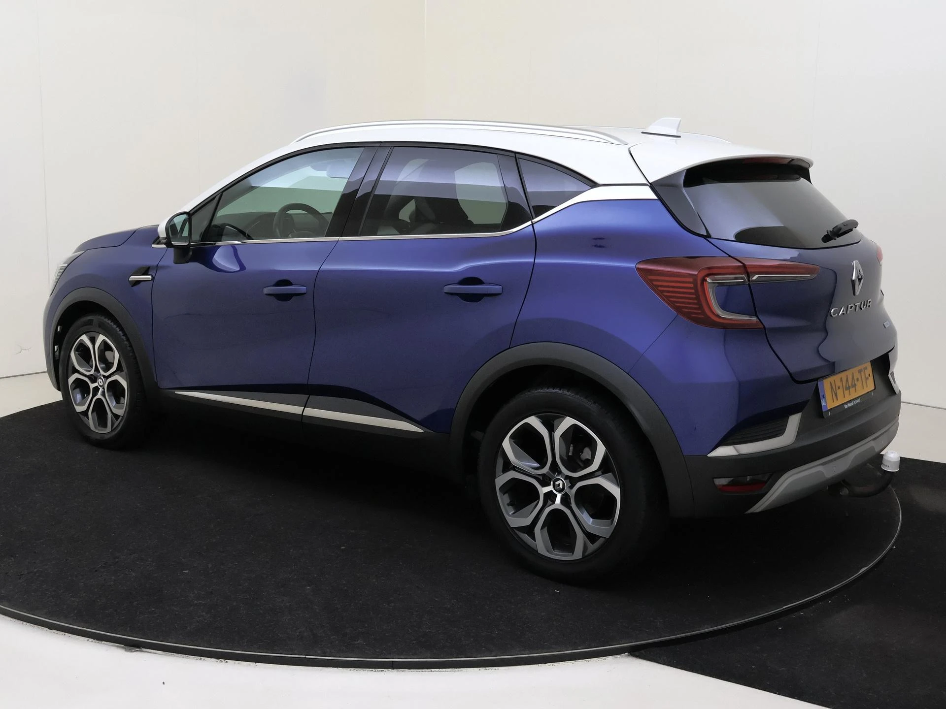 Renault-Captur-image-2