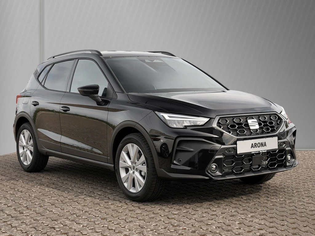 SEAT-Arona-image-2