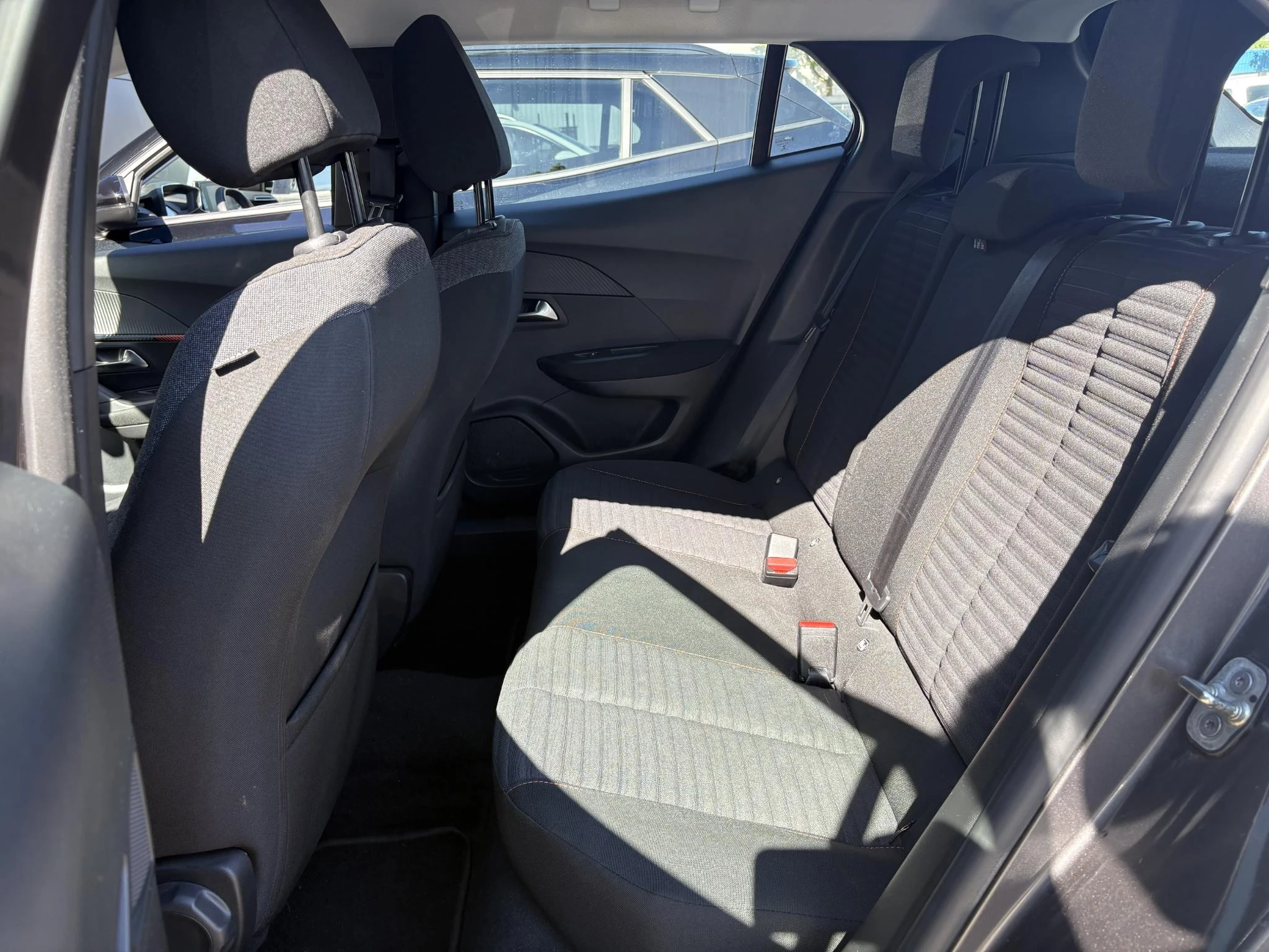 Peugeot-2008-image-10