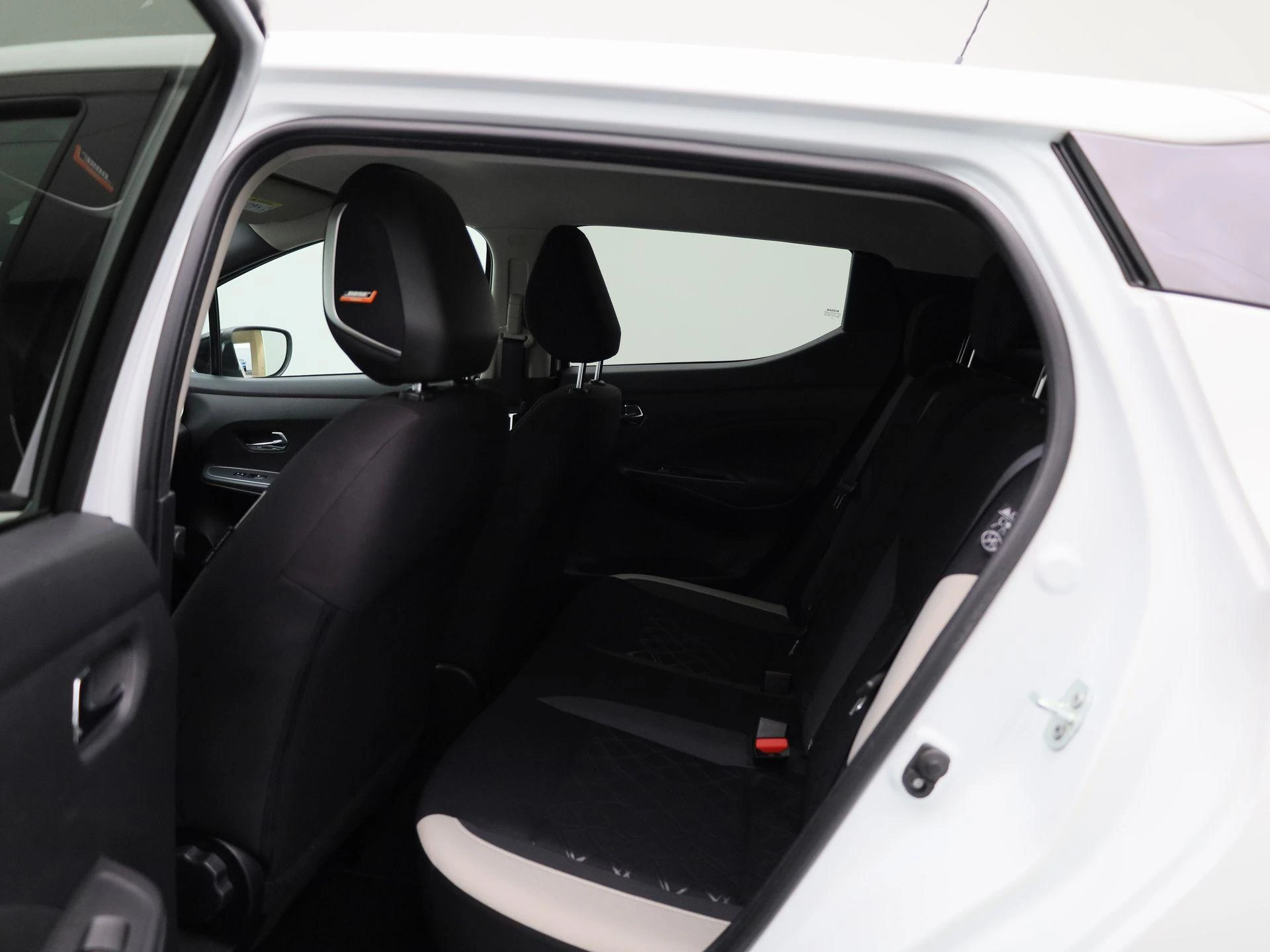 Nissan-Micra-image-9