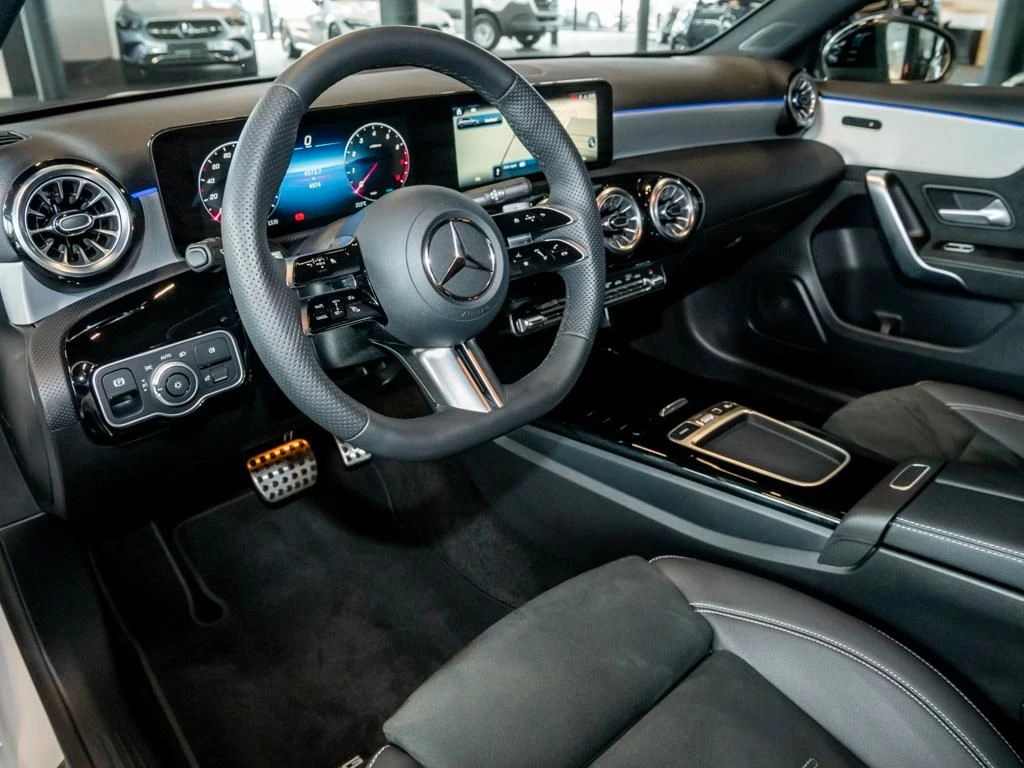 Mercedes-Benz-A-Klasse 200-image-7