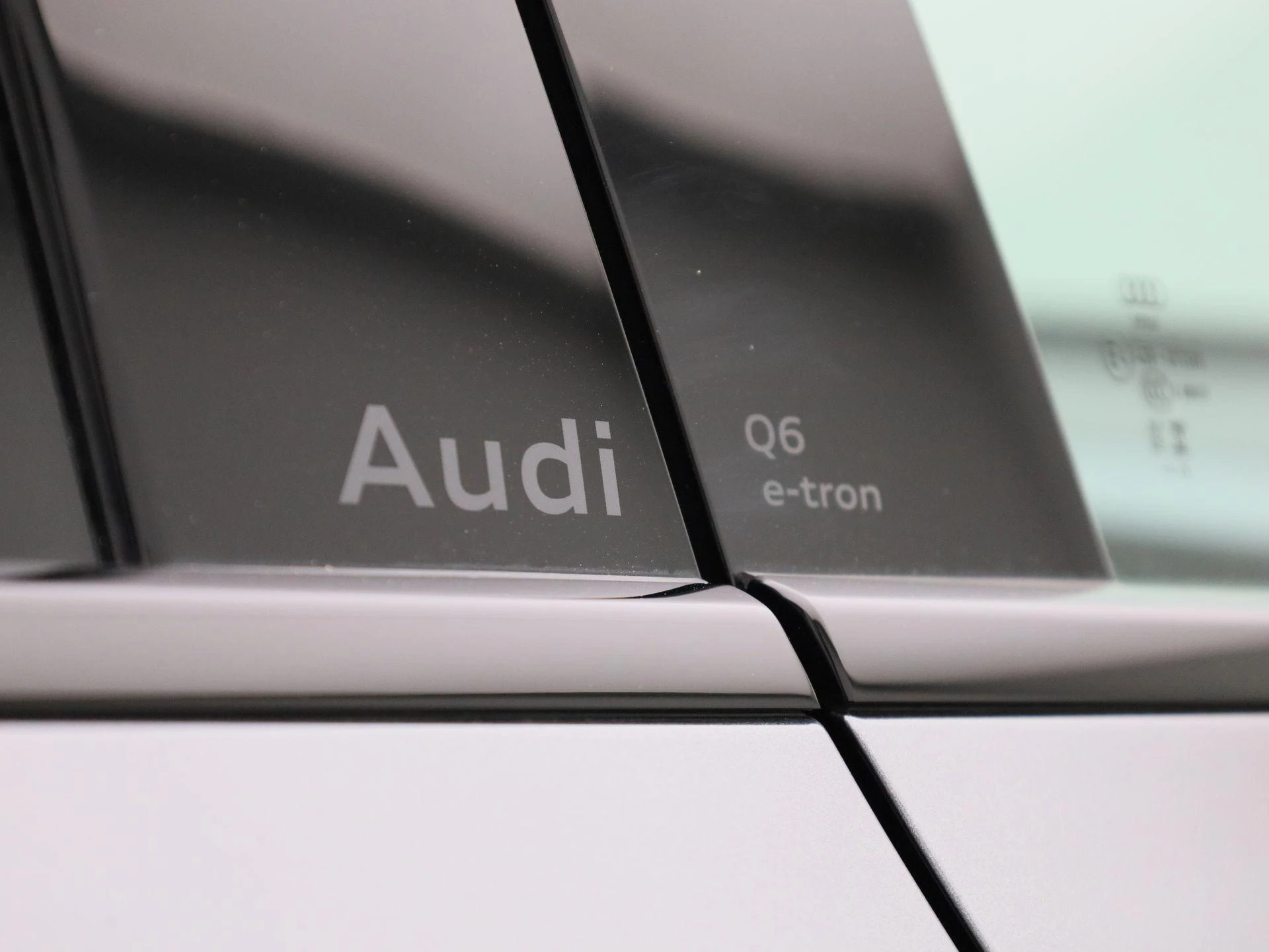 Audi-Q6 e-tron-image-41