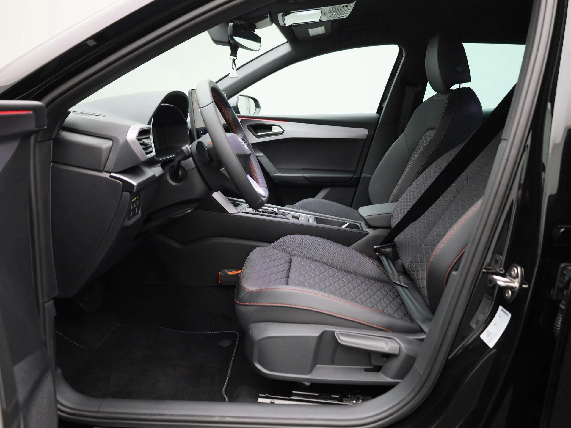 SEAT Leon Sportstourer 1.5 TSI e-Hybrid FR Business
