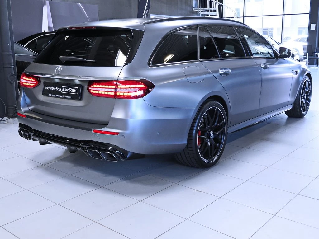 Mercedes-AMG-E-Klasse 63 S AMG-image-5