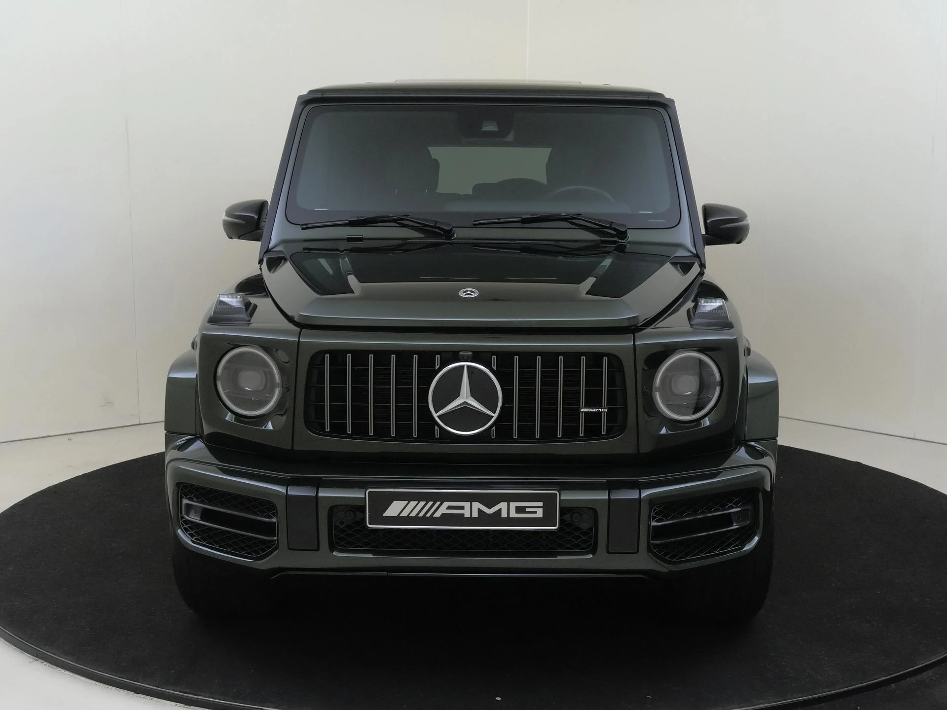 Mercedes-Benz-G-Klasse-image-5