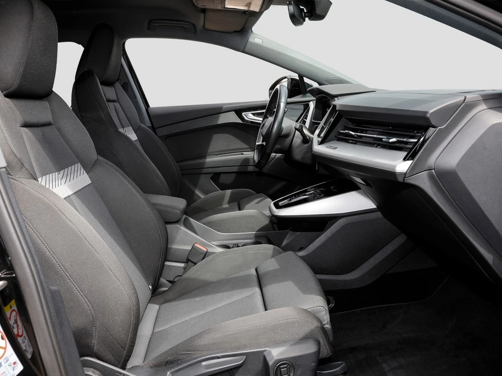 Audi-Q4 e-tron-image-10