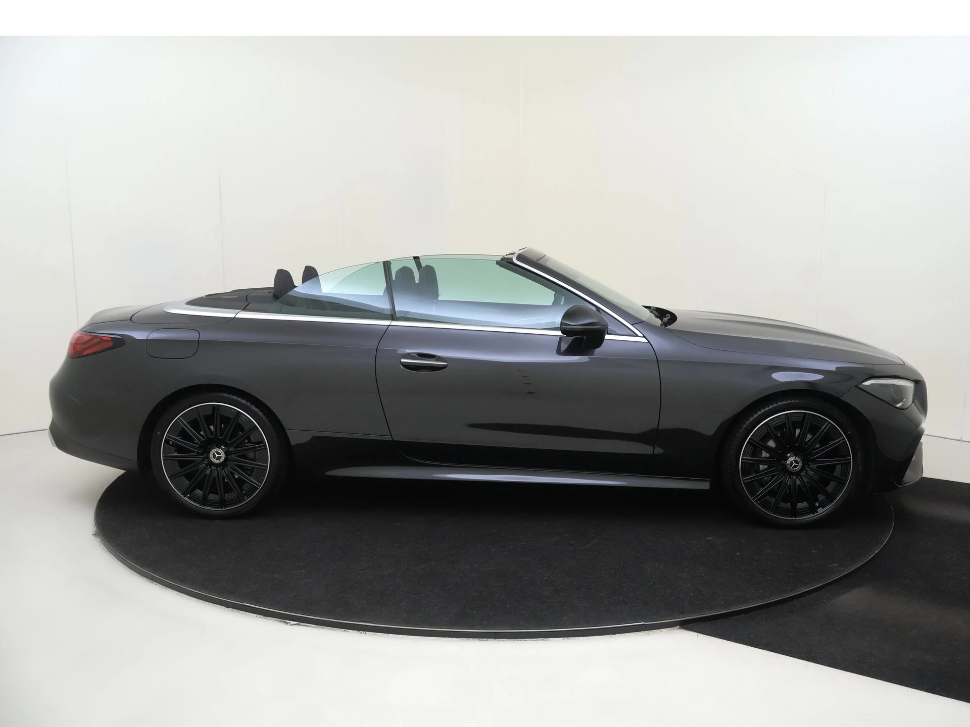 Mercedes-Benz CLE Cabriolet 200 AMG Line