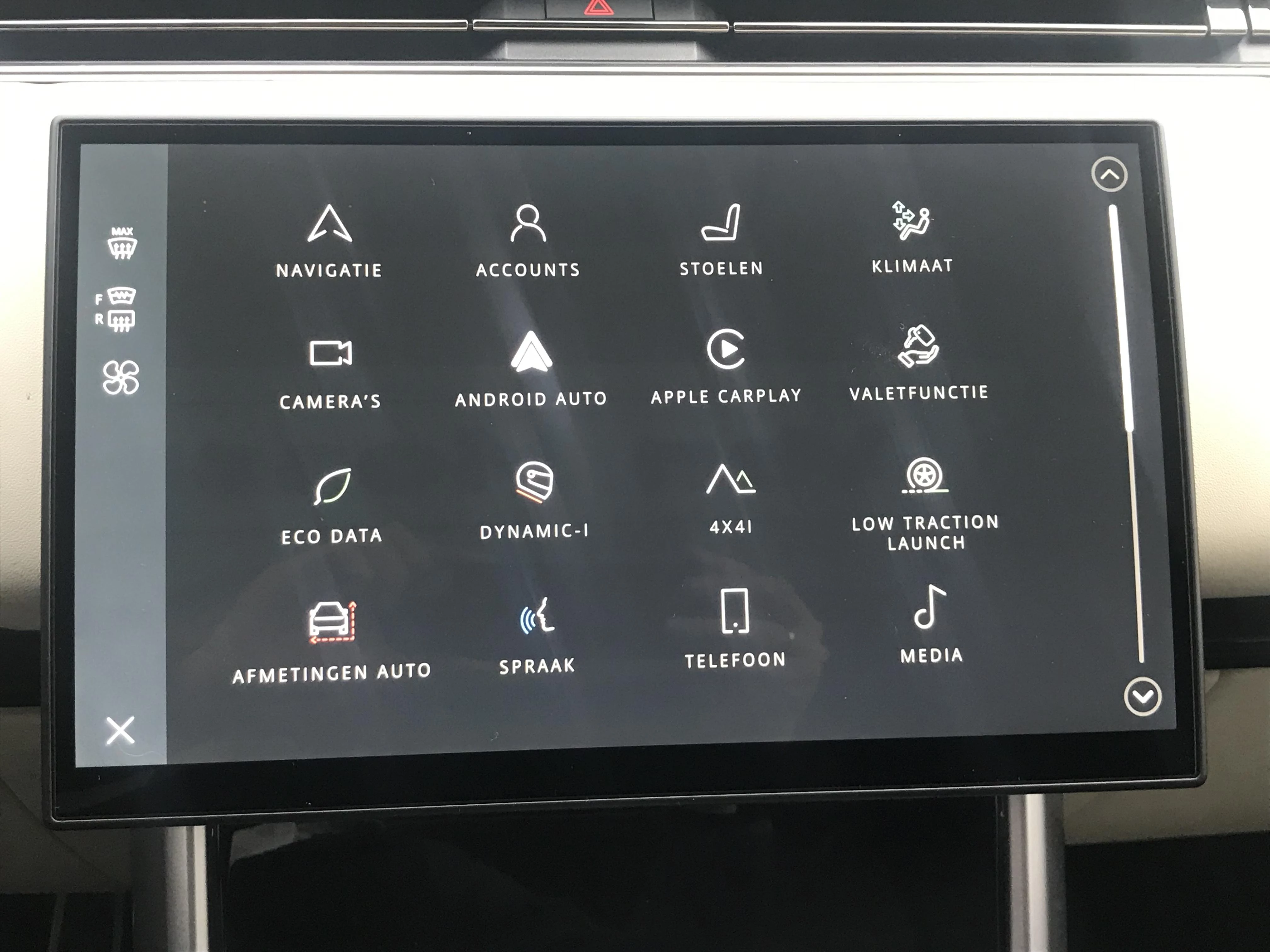 Land Rover-Range Rover-image-30