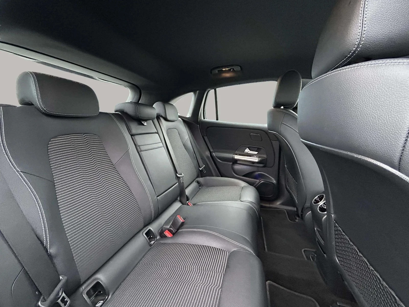 Mercedes-Benz-EQA-image-15