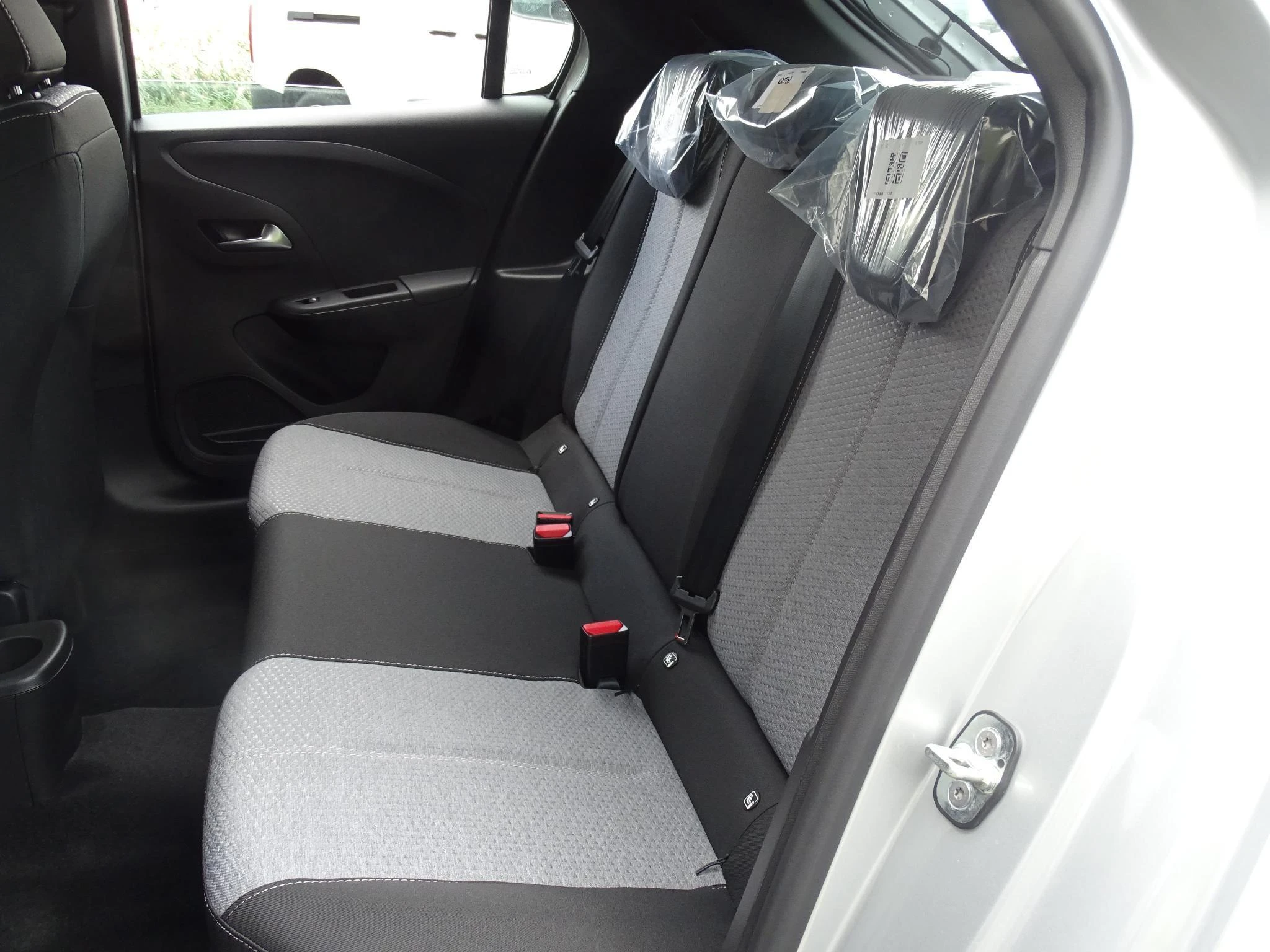 Opel-Corsa-image-15