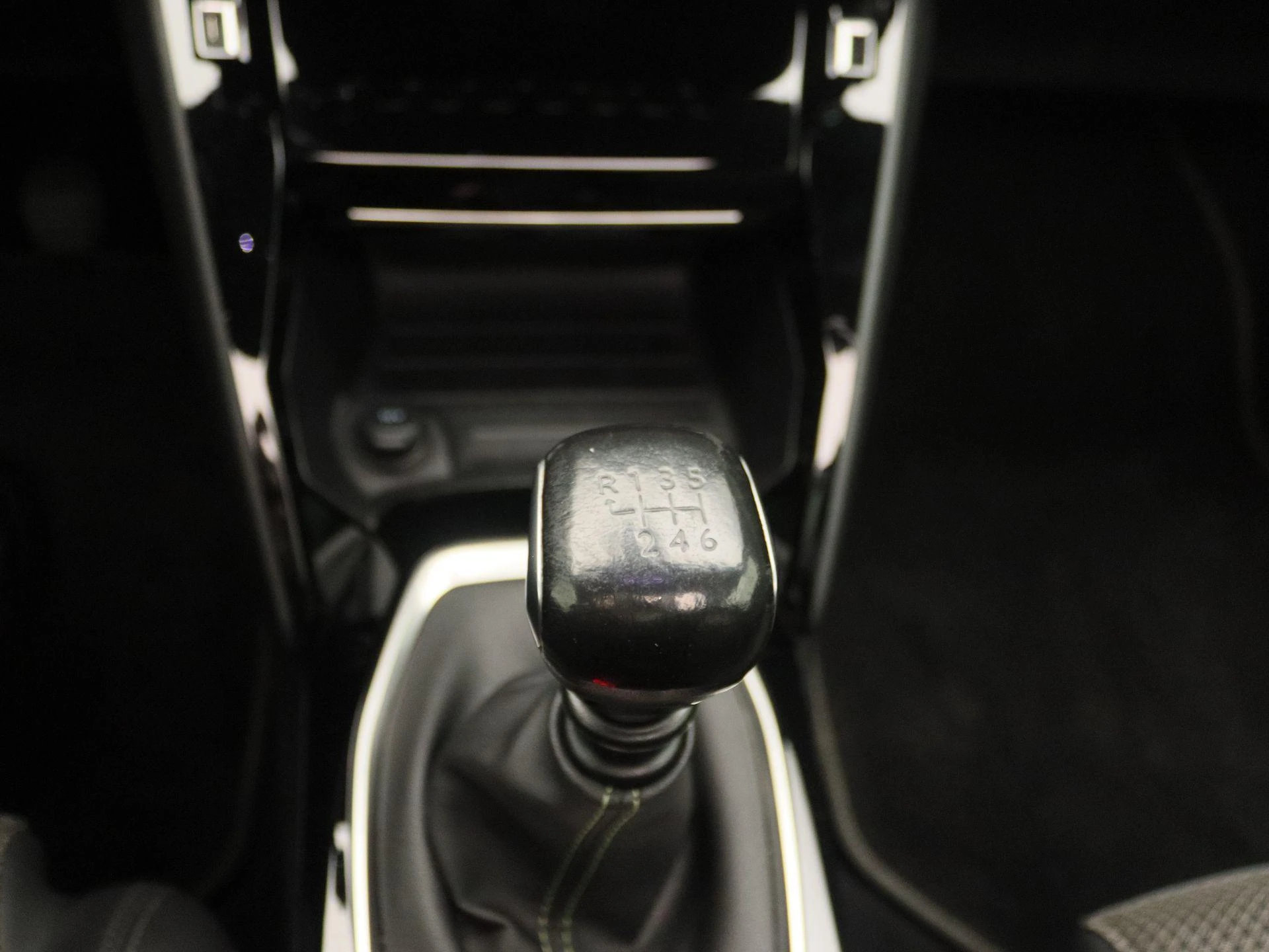 Peugeot-2008-image-10