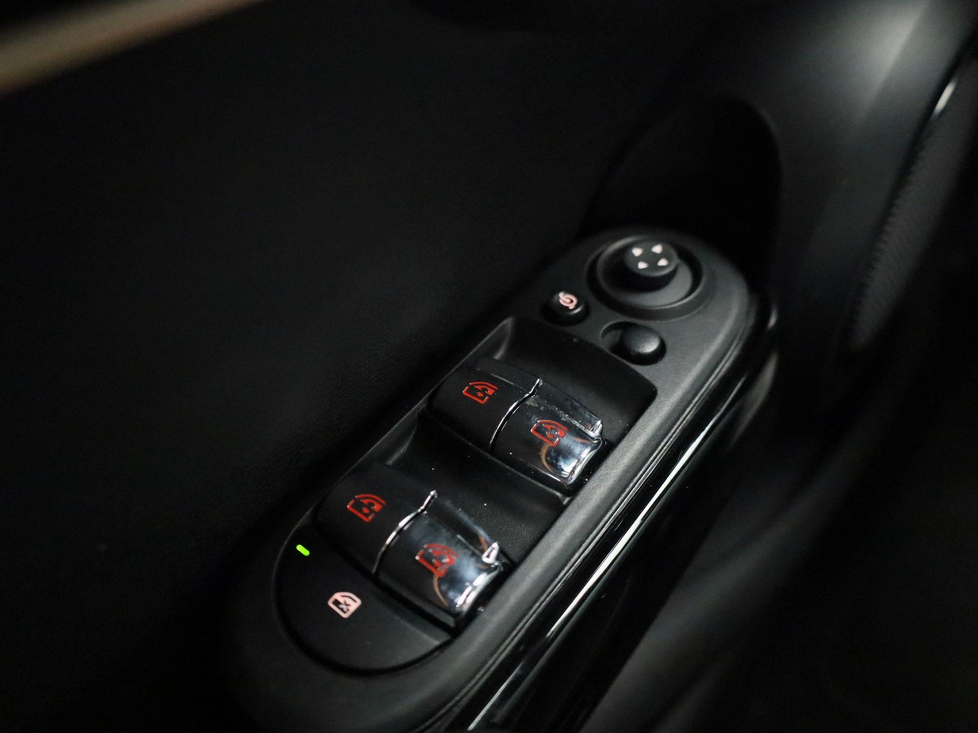 MINI-One-image-21