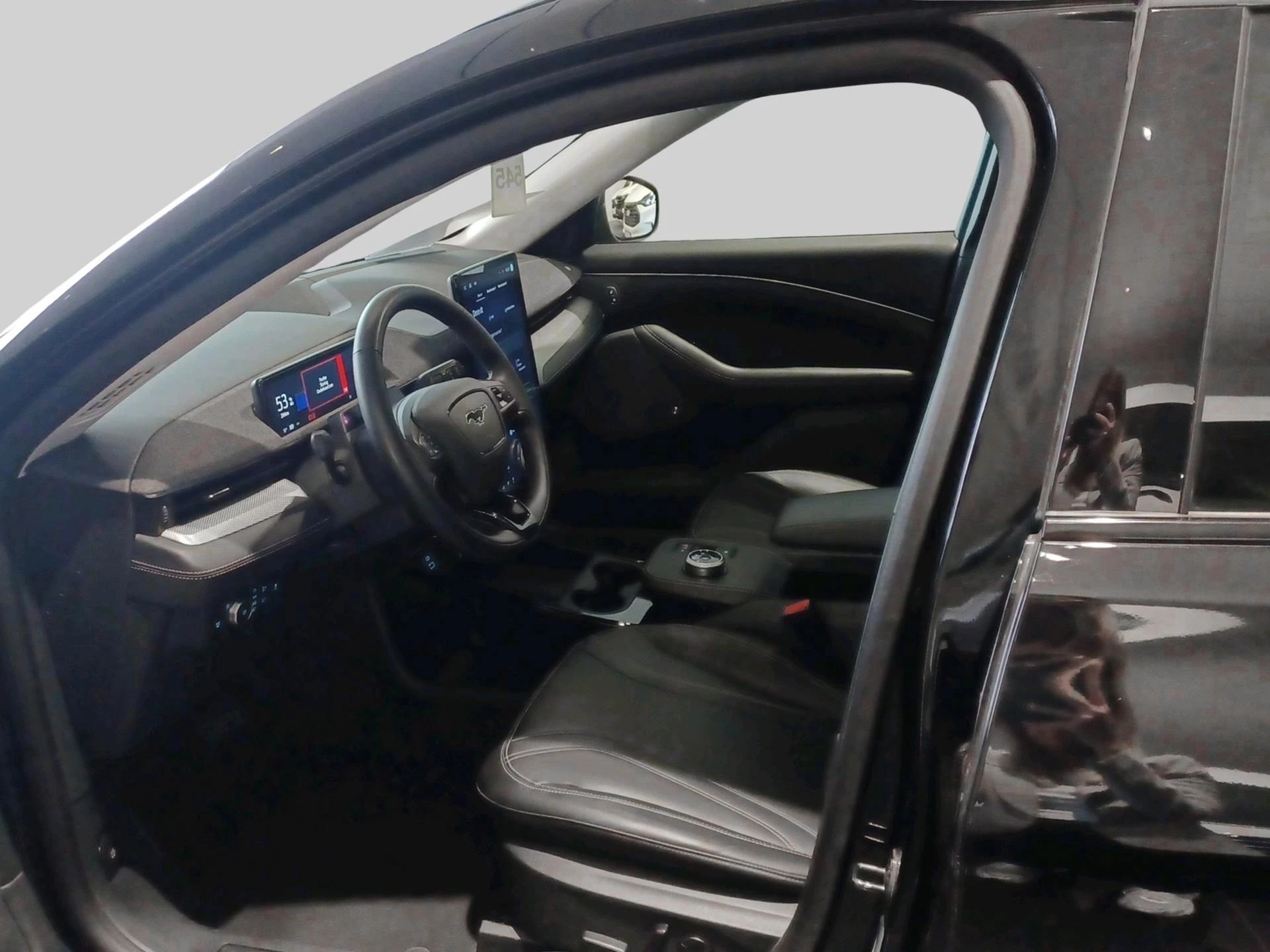 Ford Mustang Mach-E 99kWh 216kW Extended Range RWD