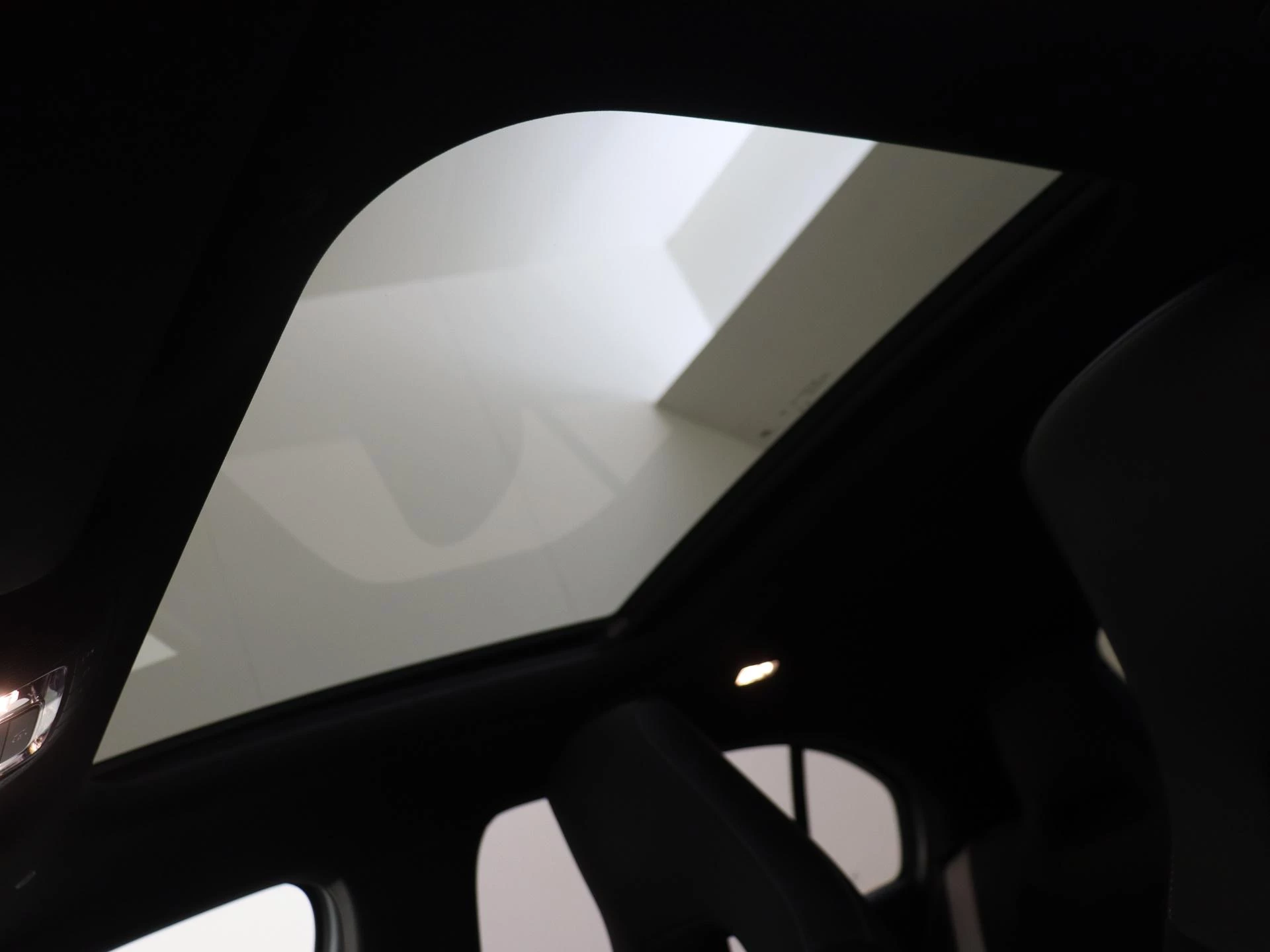 Mercedes-Benz-A-Klasse-image-27