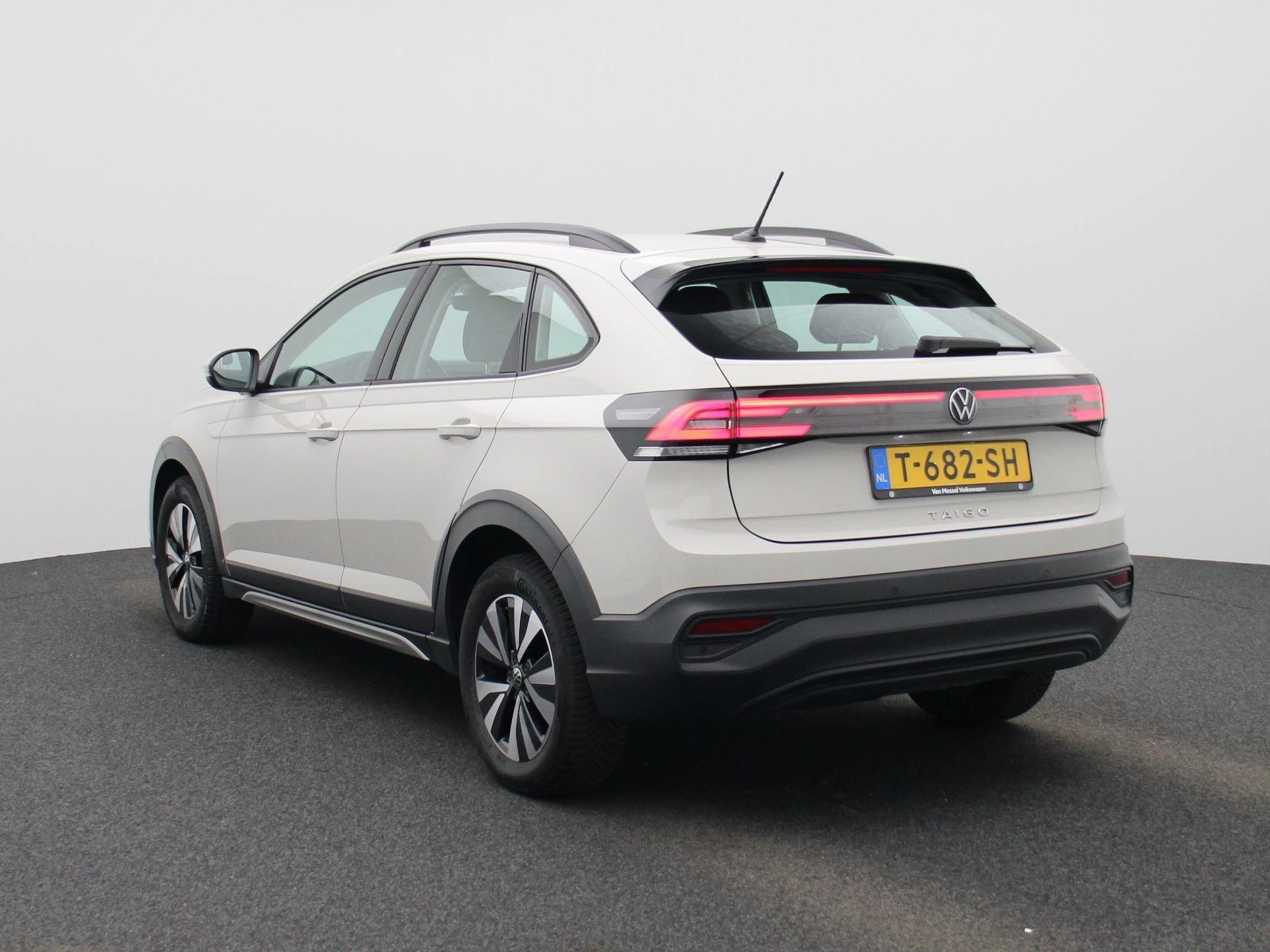 Volkswagen-Taigo-image-1