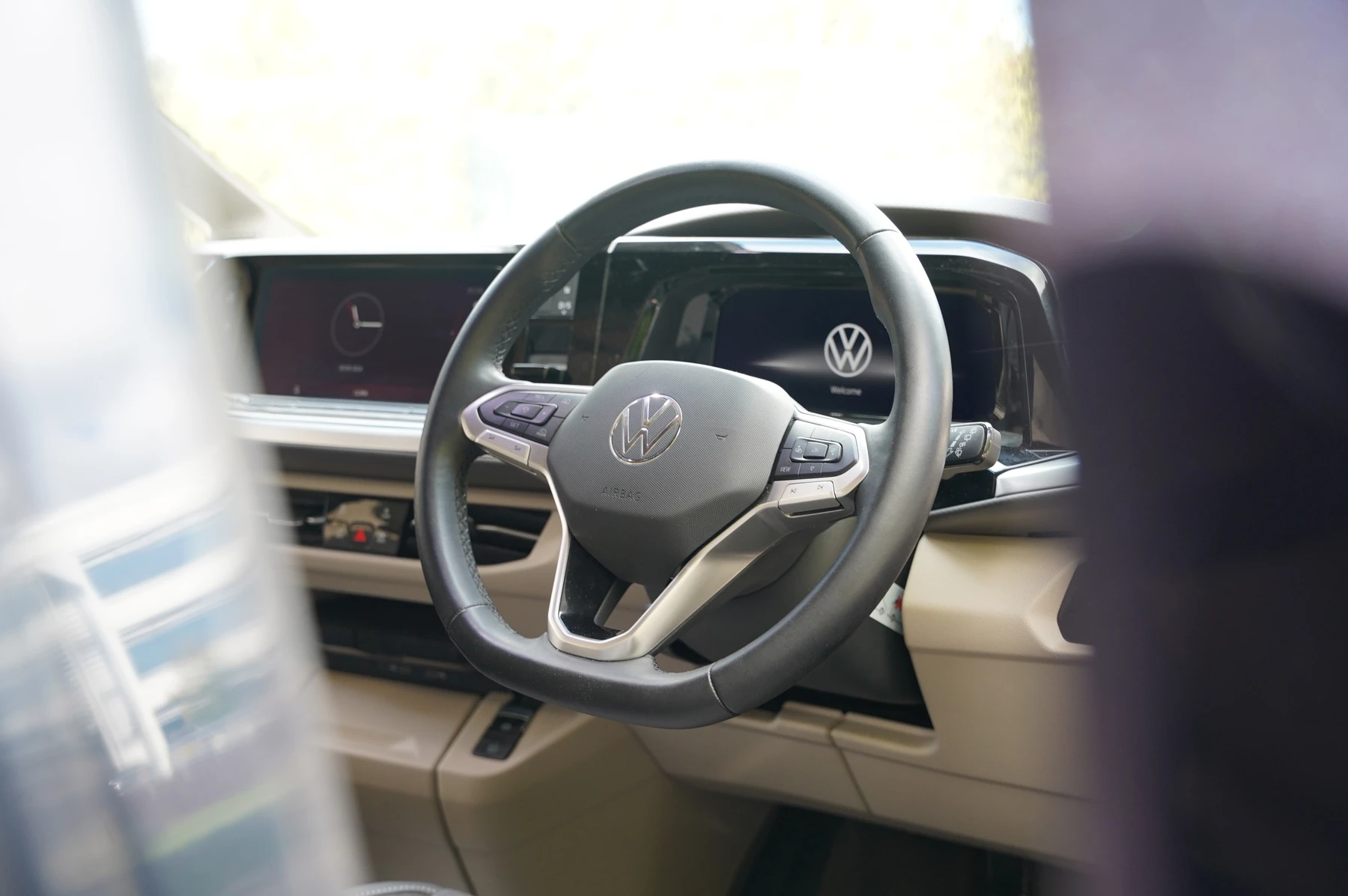 Volkswagen-California-image-12