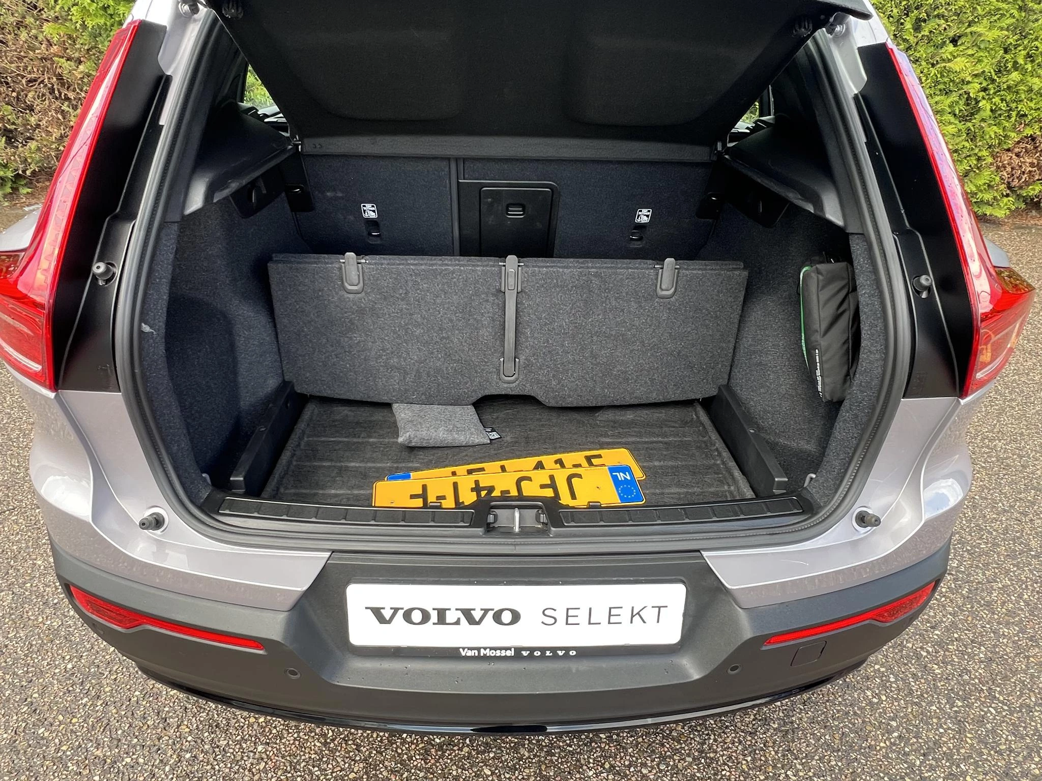 Volvo XC40 B4 Plus Dark Harman Kardon Trekhaak Aut.
