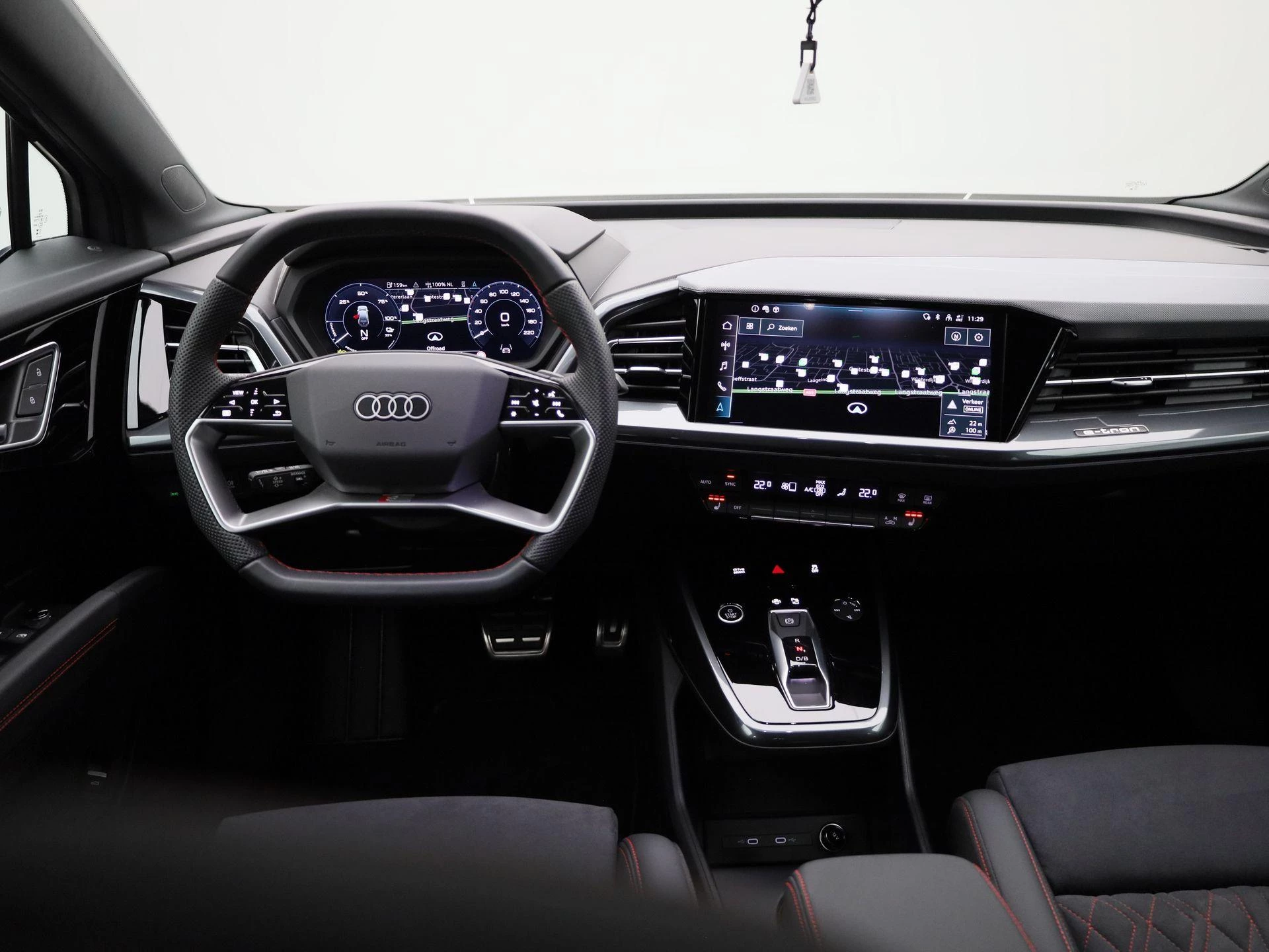 Audi-Q4 e-tron-image-6