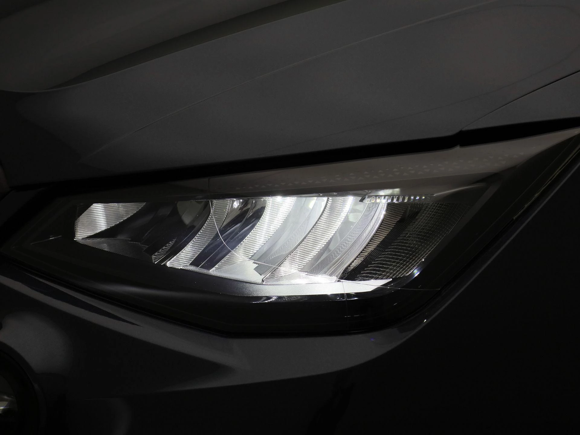 SEAT-Arona-image-12