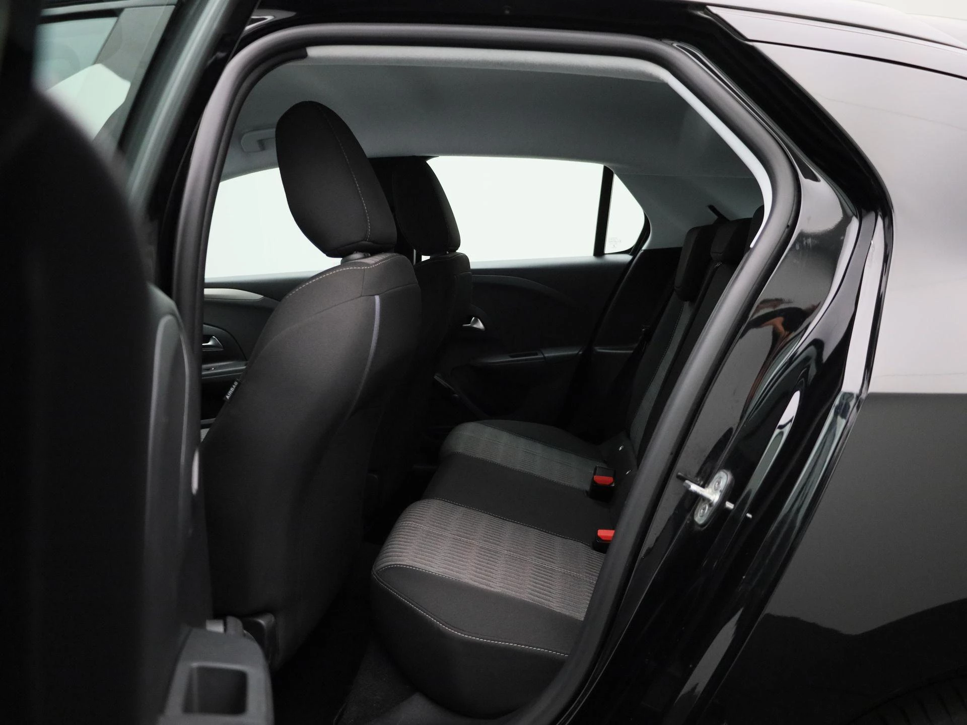 Opel-Corsa-image-10