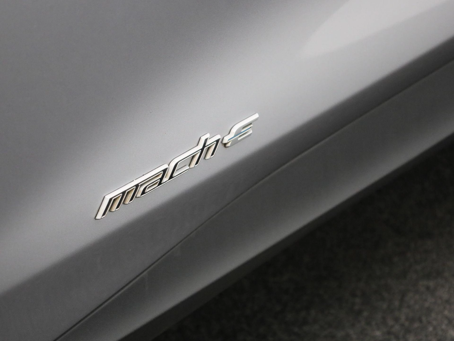 Ford Mustang Mach-E RWD 75 kWh