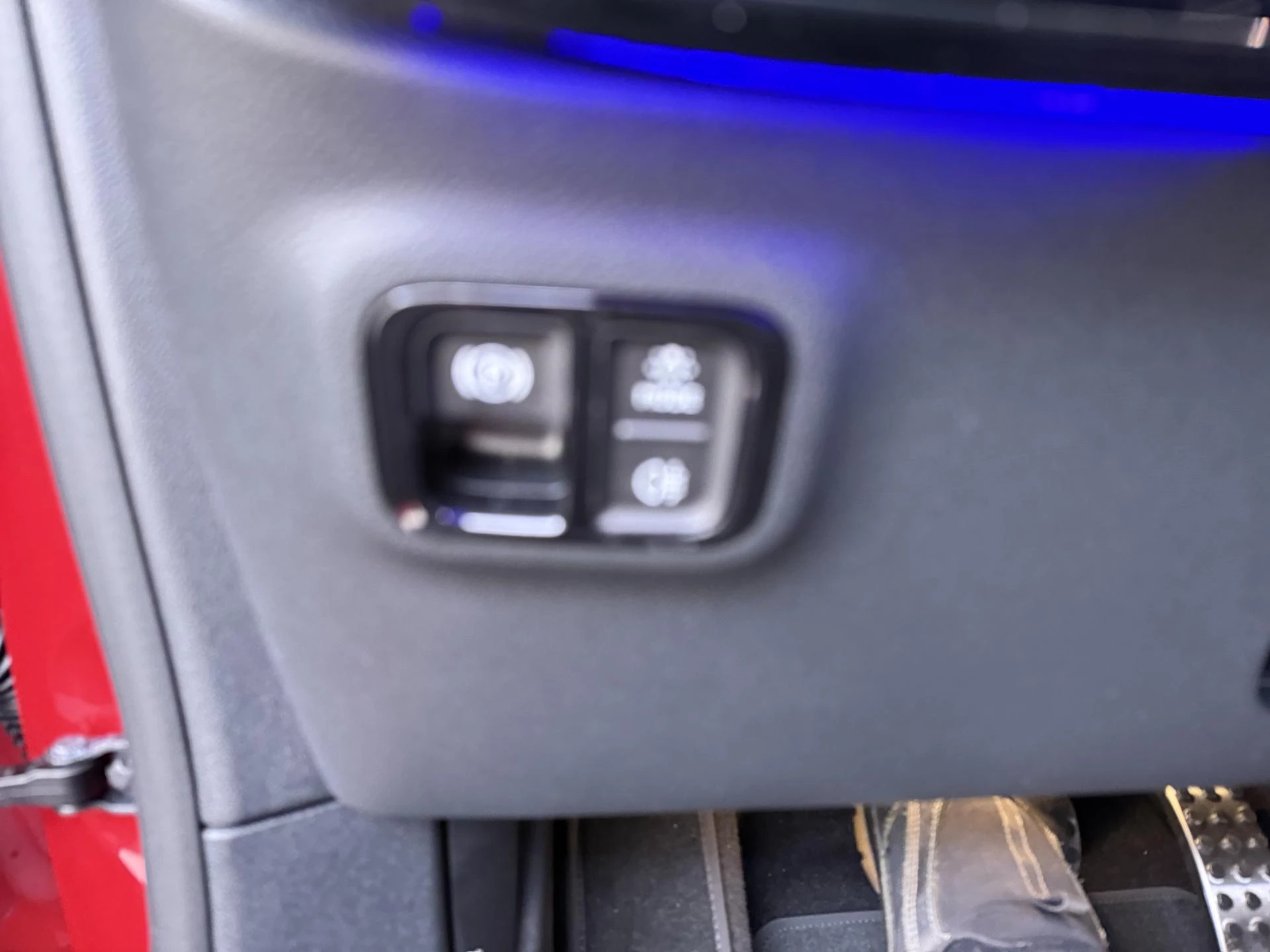 Mercedes-Benz-CLA-image-22