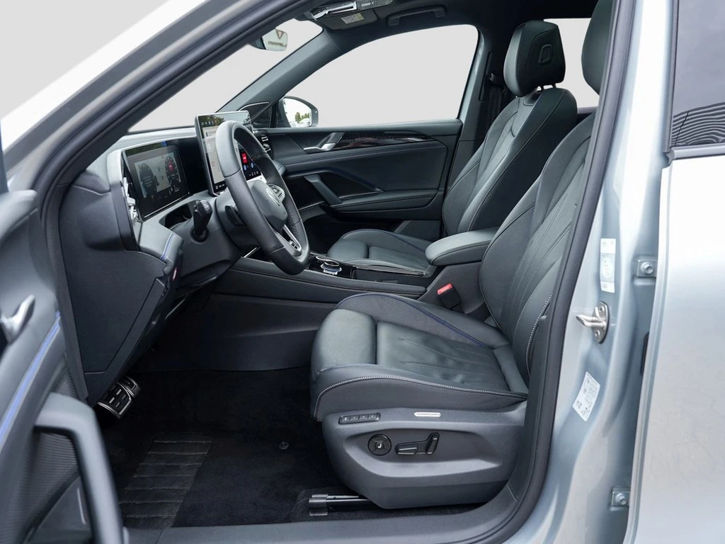 Volkswagen-Tiguan-image-14